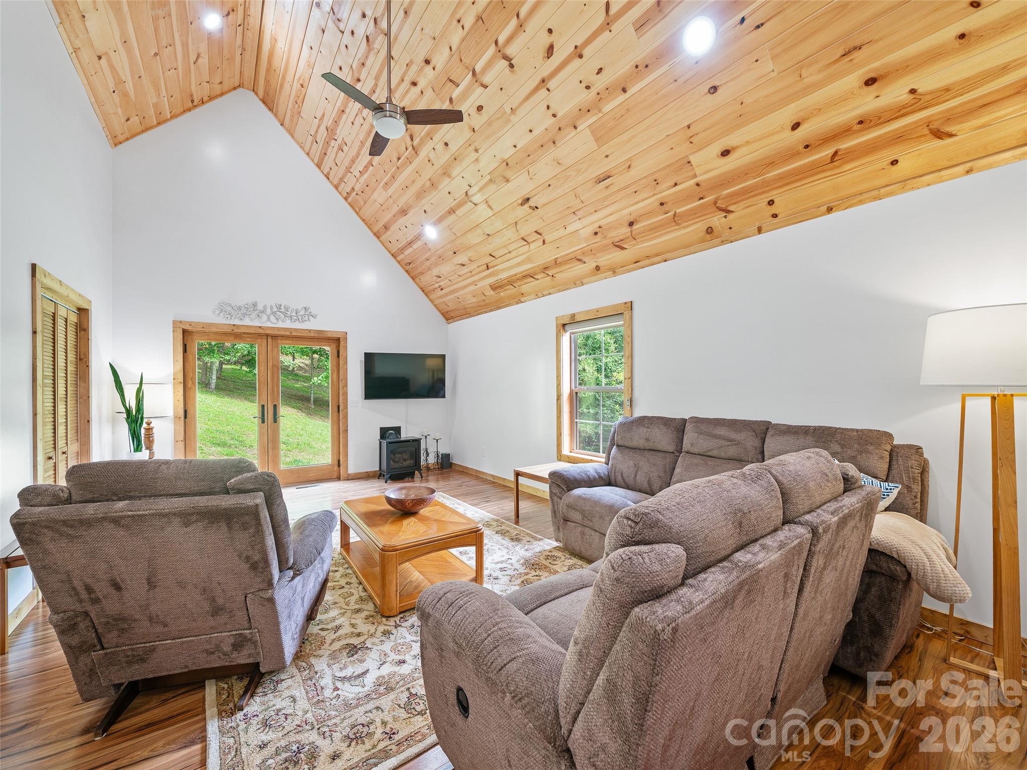 109 Tall Timber Lane Property Photo 9