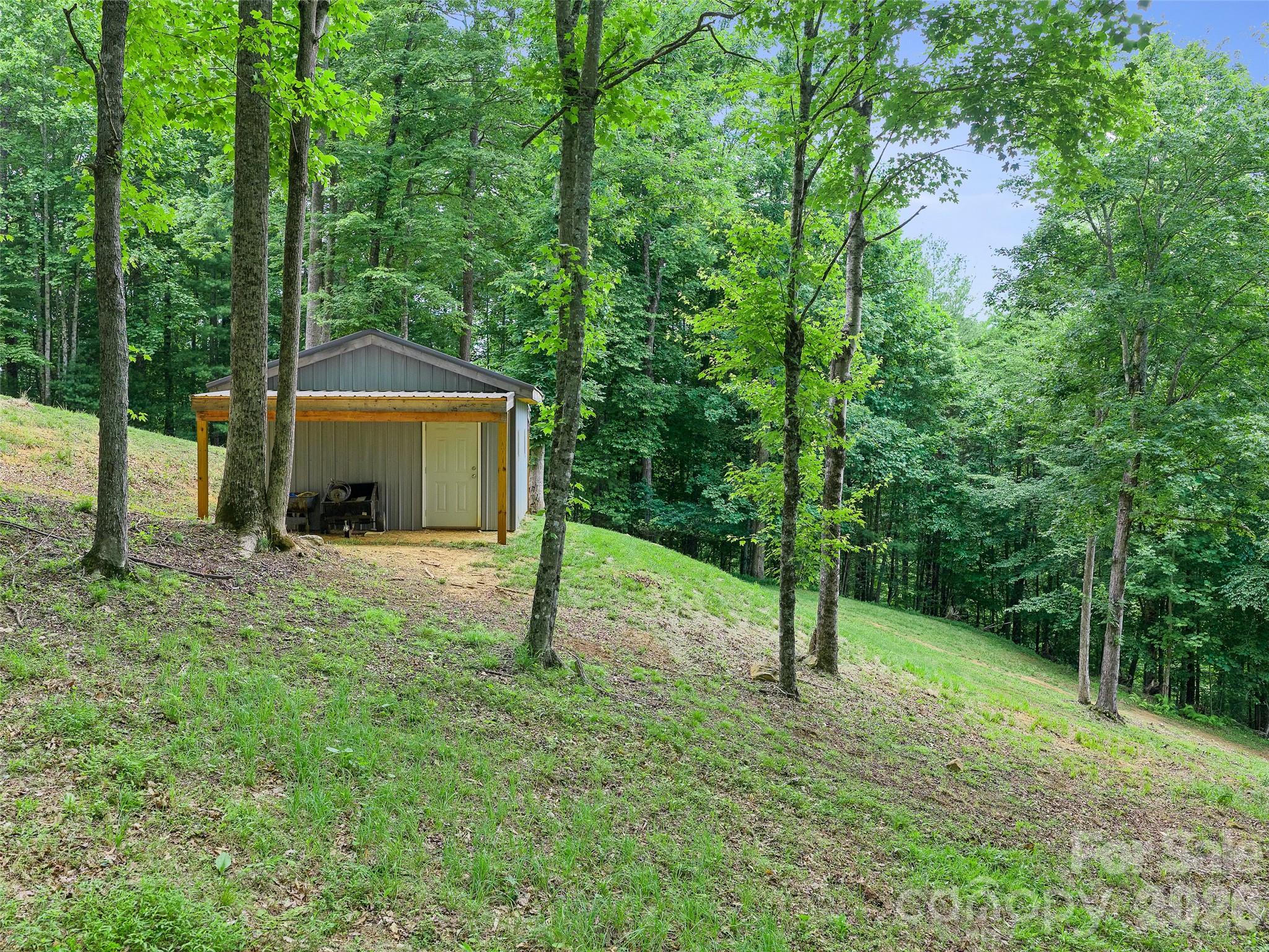 109 Tall Timber Lane Property Photo 25