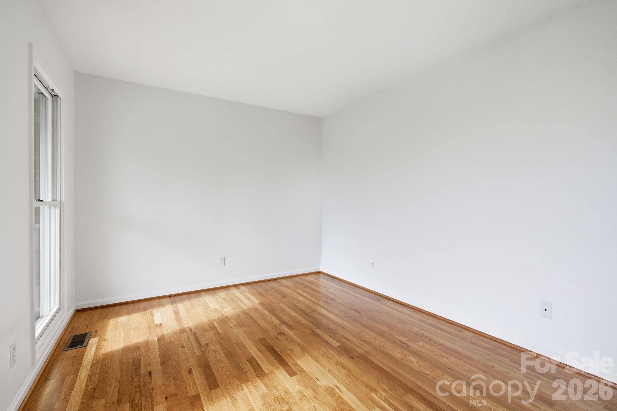 1091 Windswept Ridge Road Property Photo 12
