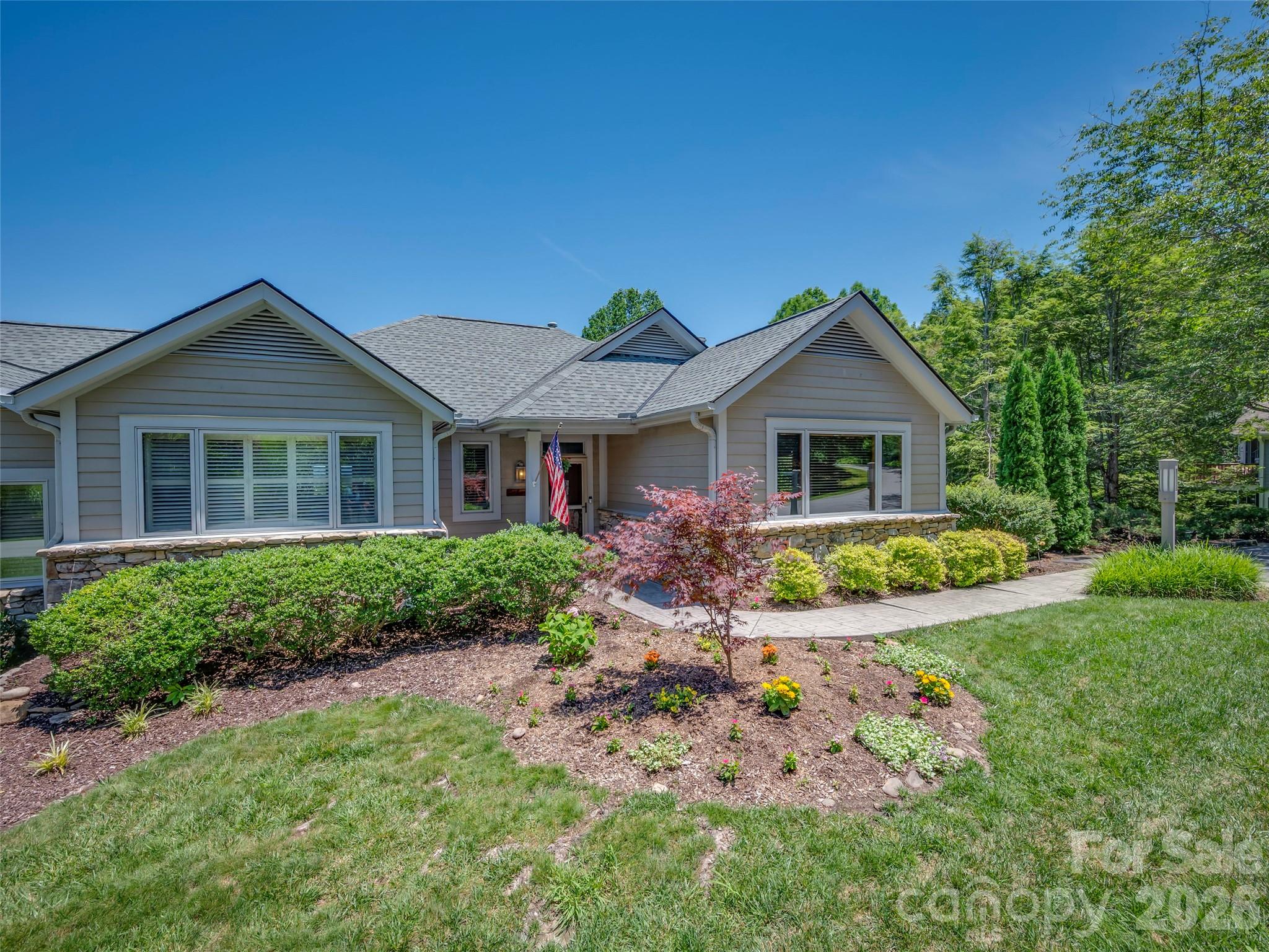 2 Meadow Ridge Lane Property Photo 3
