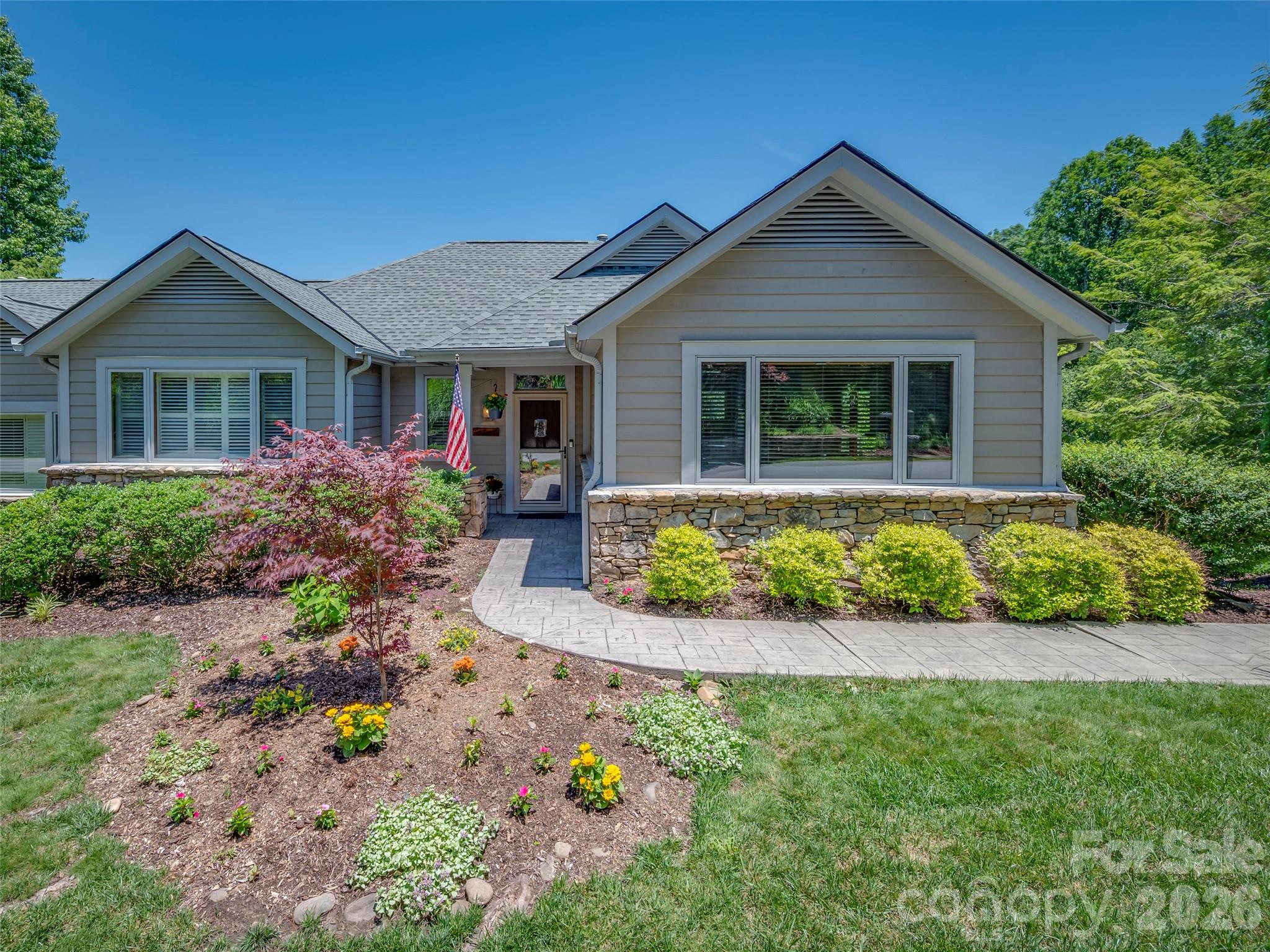 2 Meadow Ridge Lane Property Photo 5