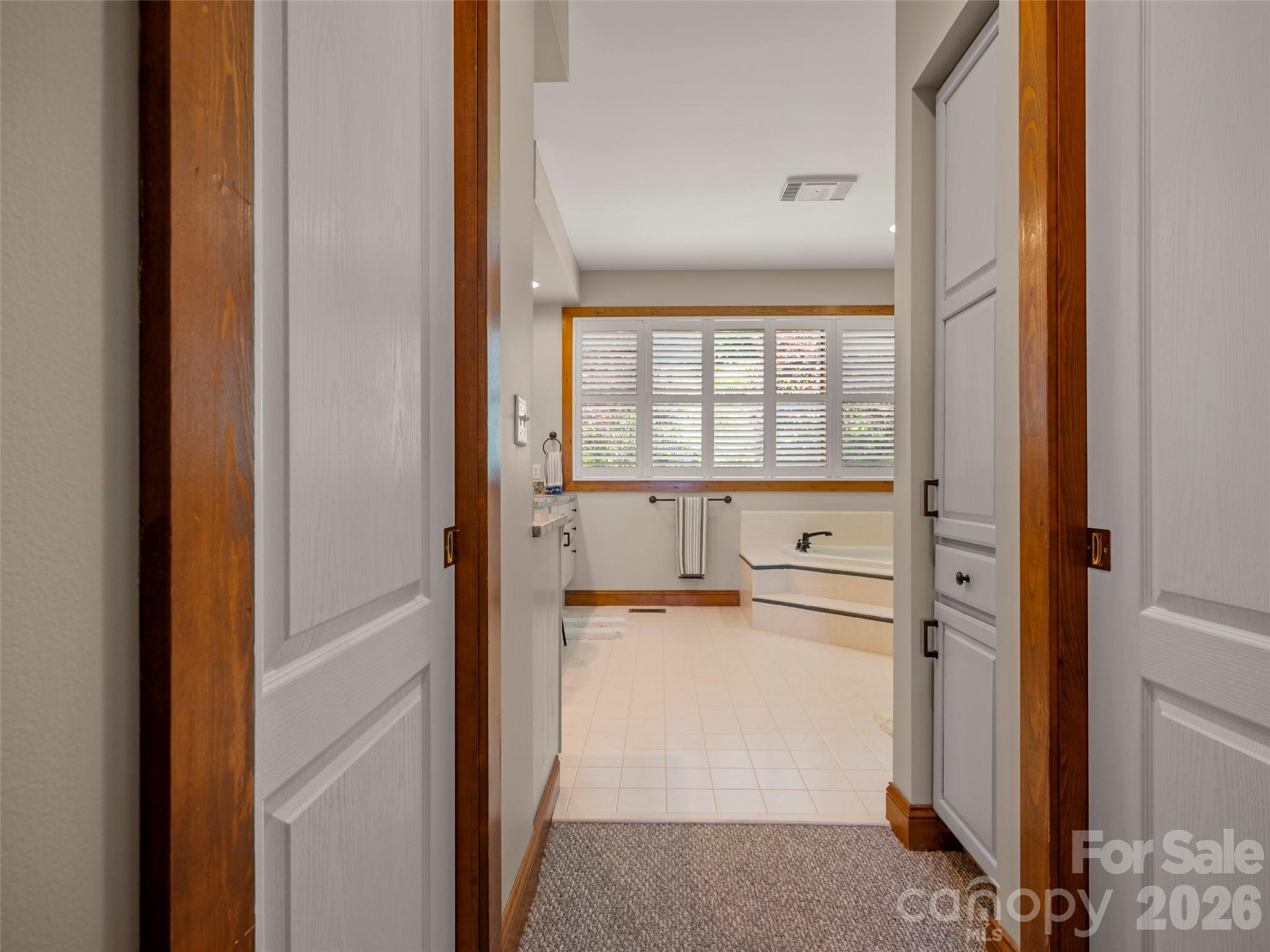 2 Meadow Ridge Lane Property Photo 23