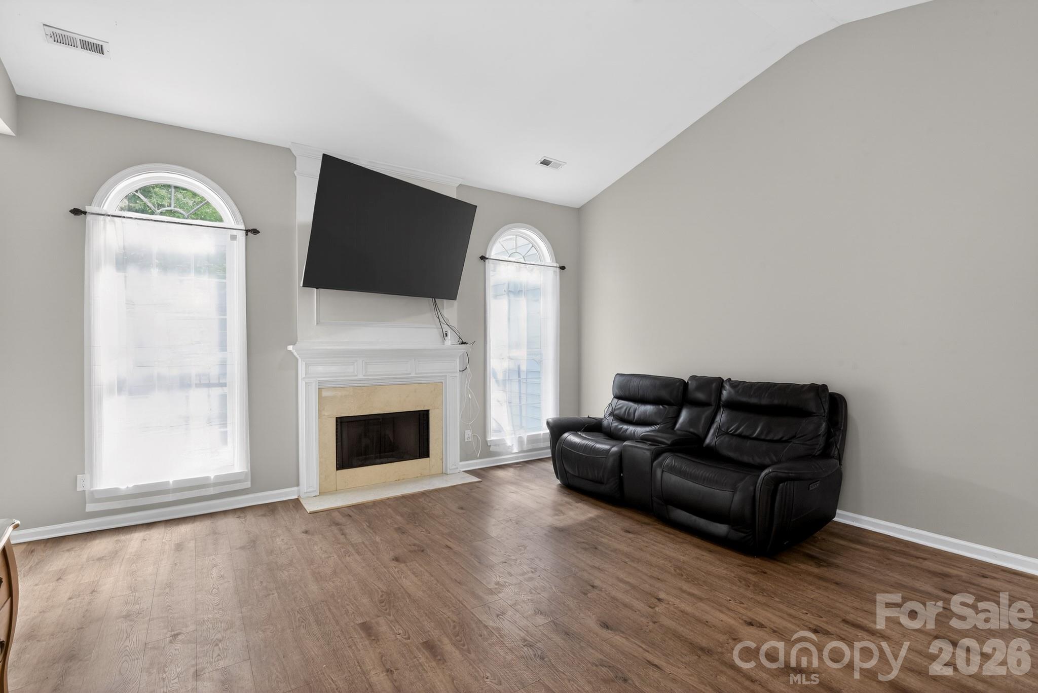 1306 Cool Mist Court Property Photo 7