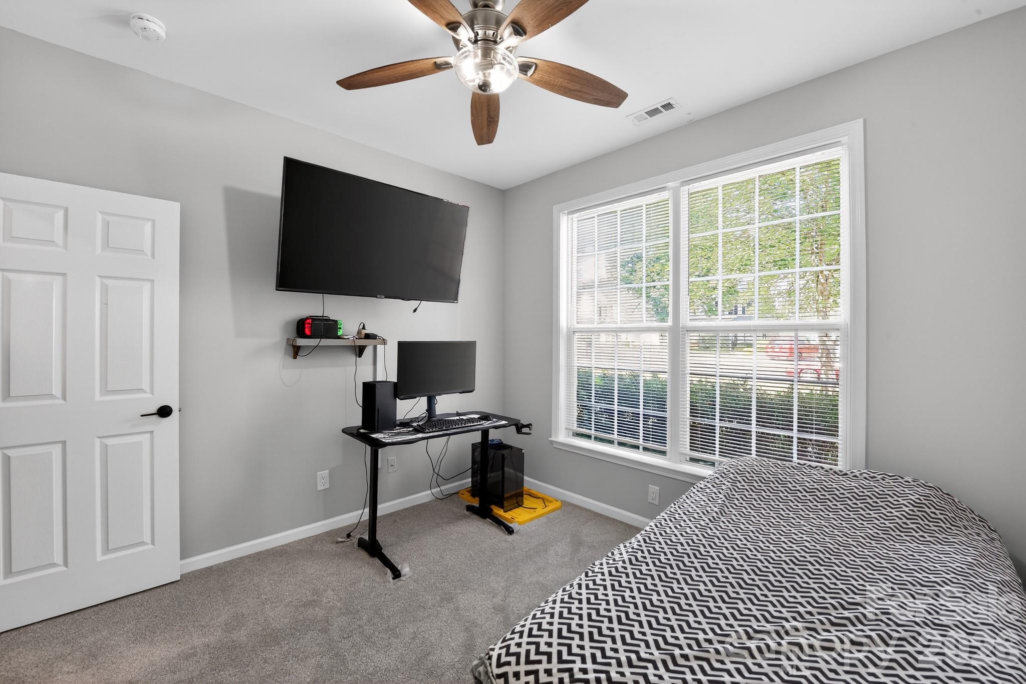 1306 Cool Mist Court Property Photo 18