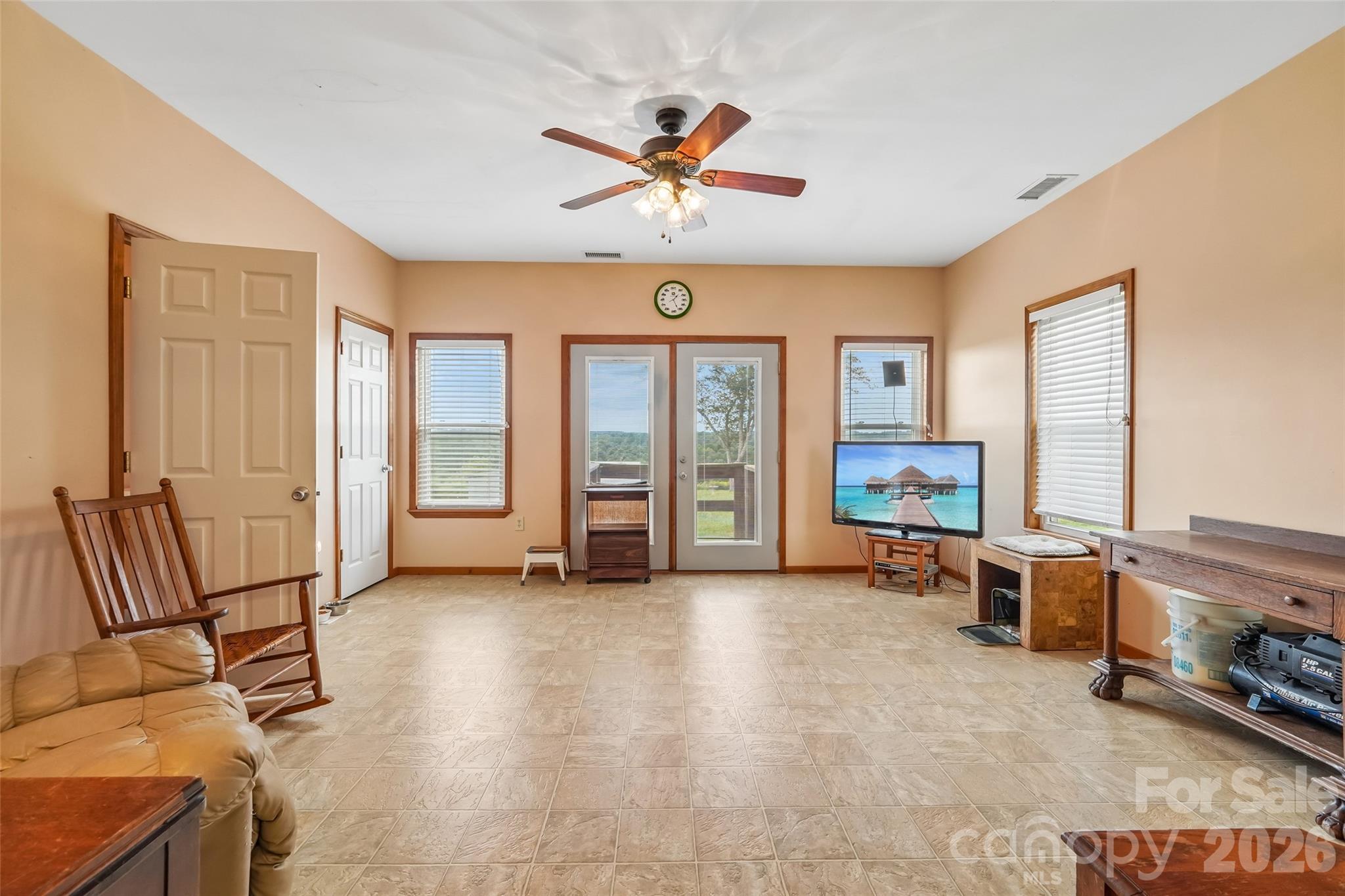 4806 Harmony Highway Property Photo 7