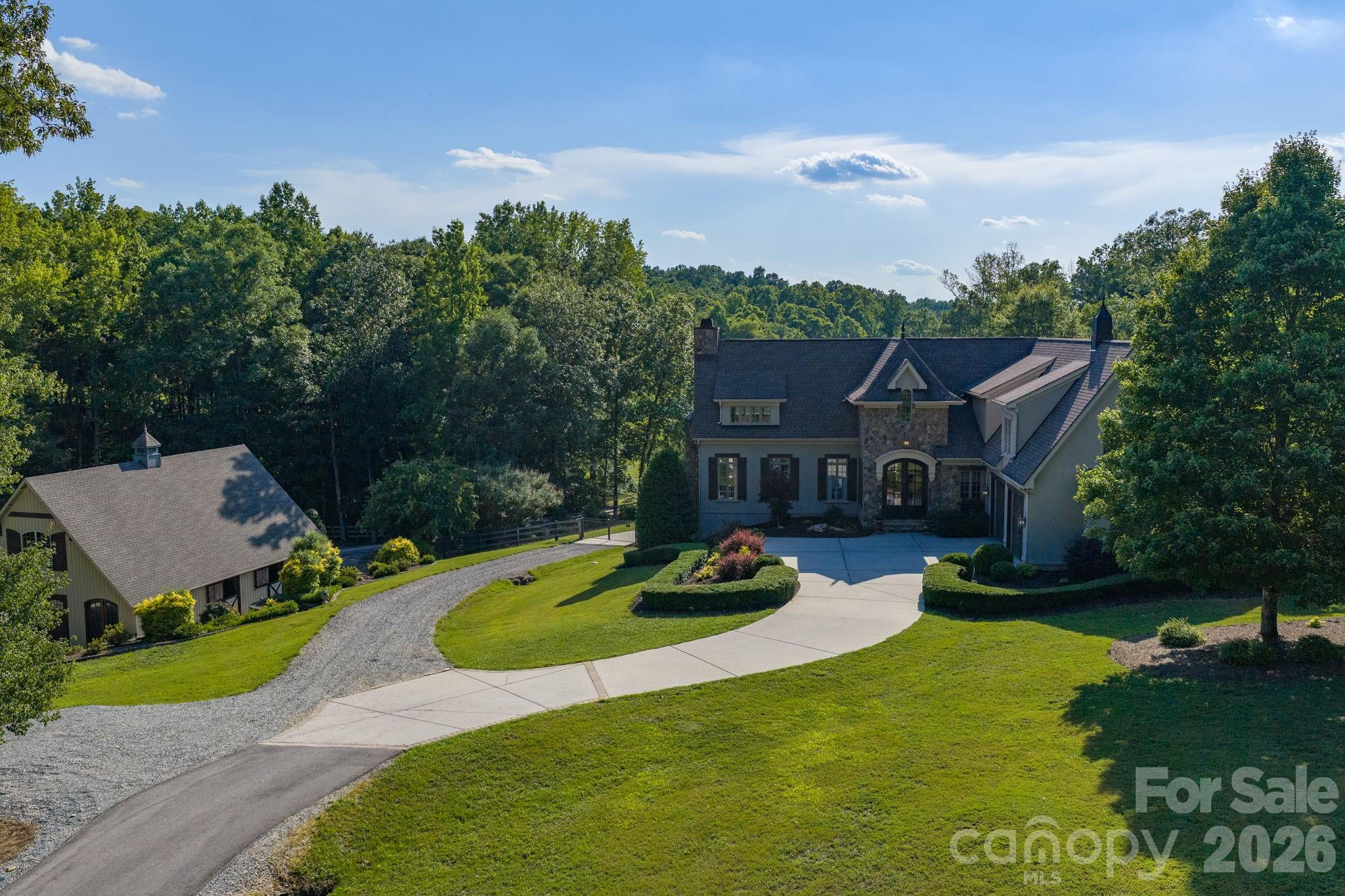 8528 Waxhaw Creek Road Property Photo 2