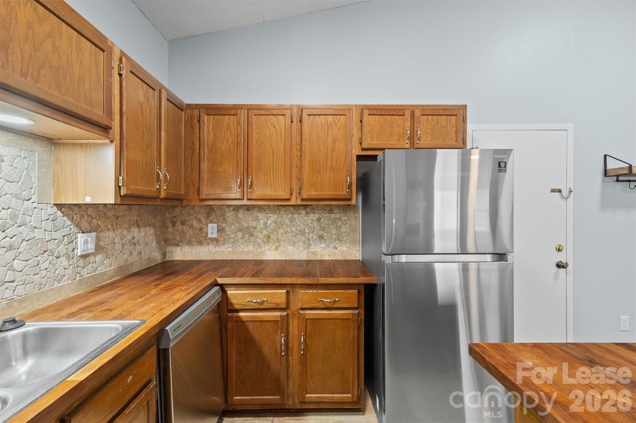 4130 Charlotte Highway L Property Photo 7
