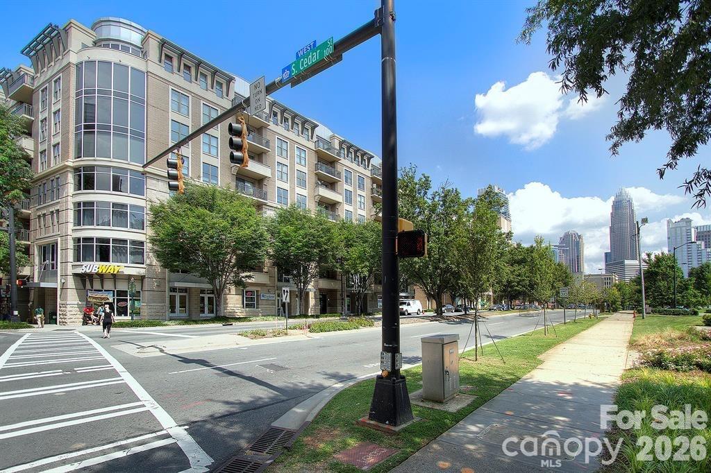 718 W Trade Street 707 Property Photo 25