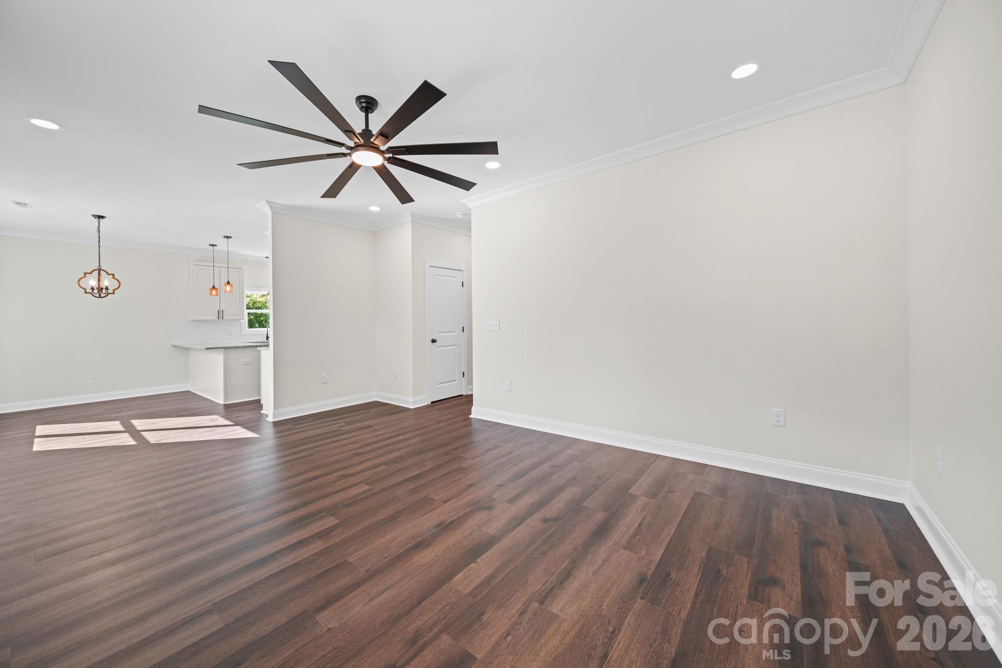 993 13th Street Property Photo 5