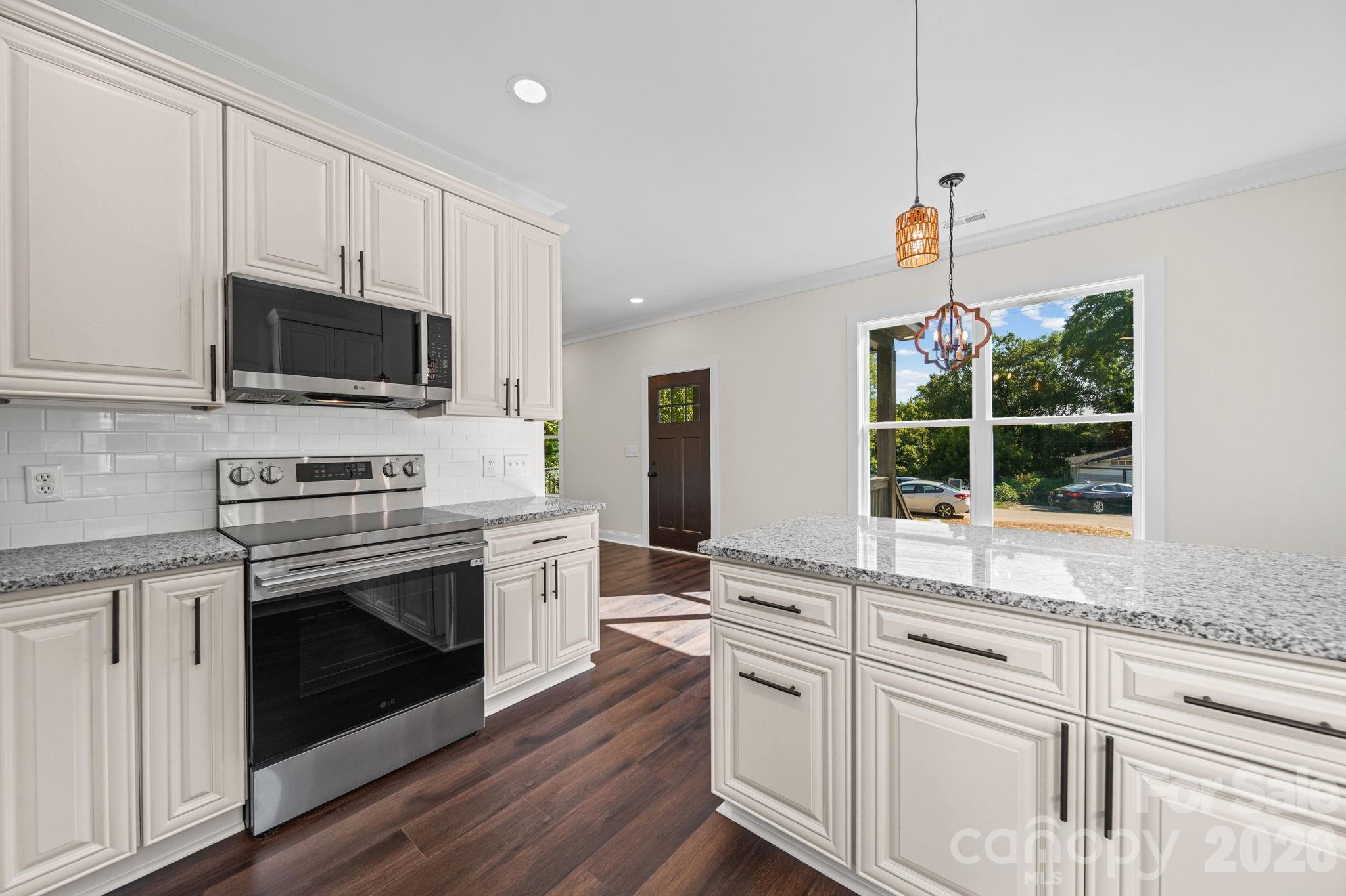 993 13th Street Property Photo 9