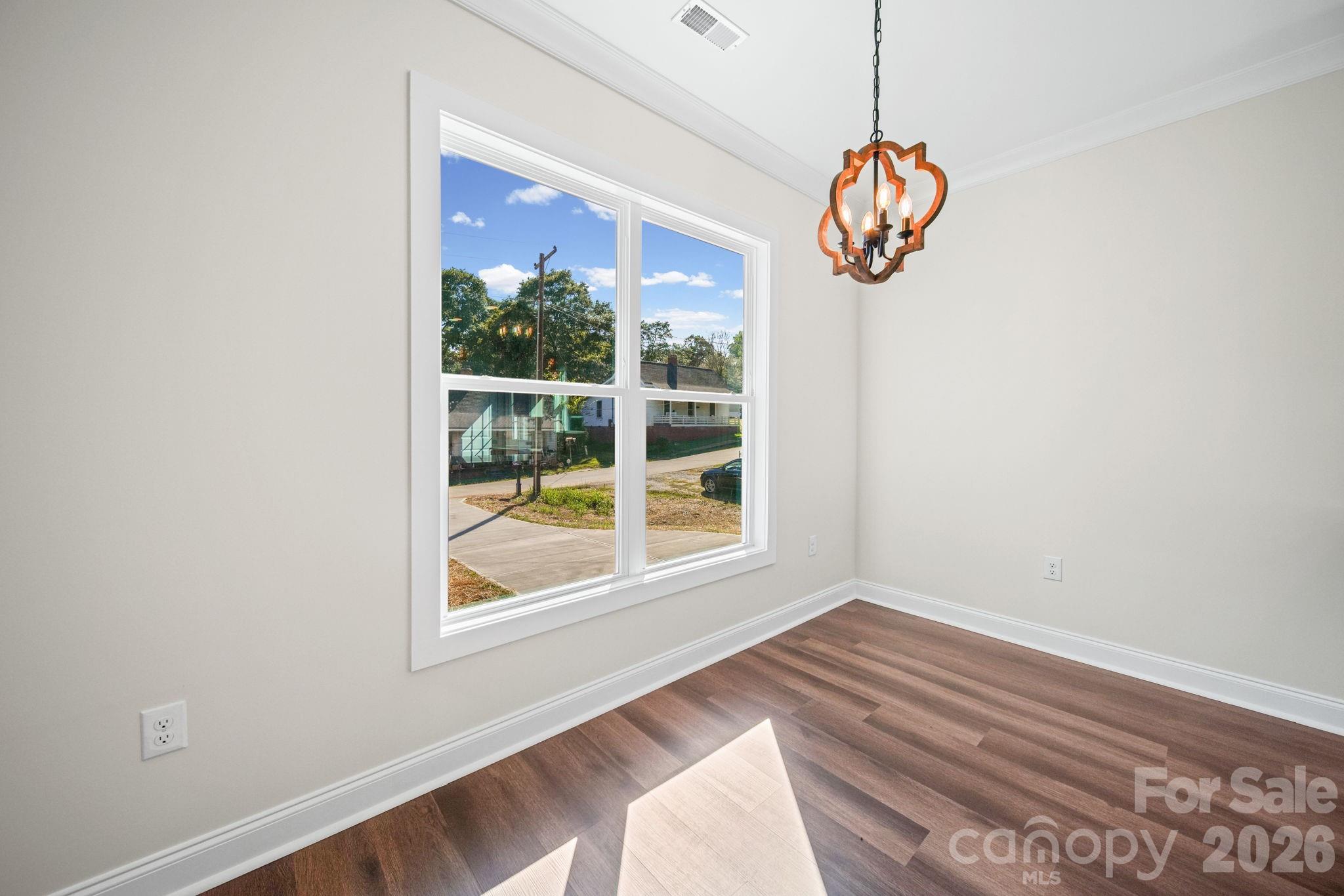 993 13th Street Property Photo 11