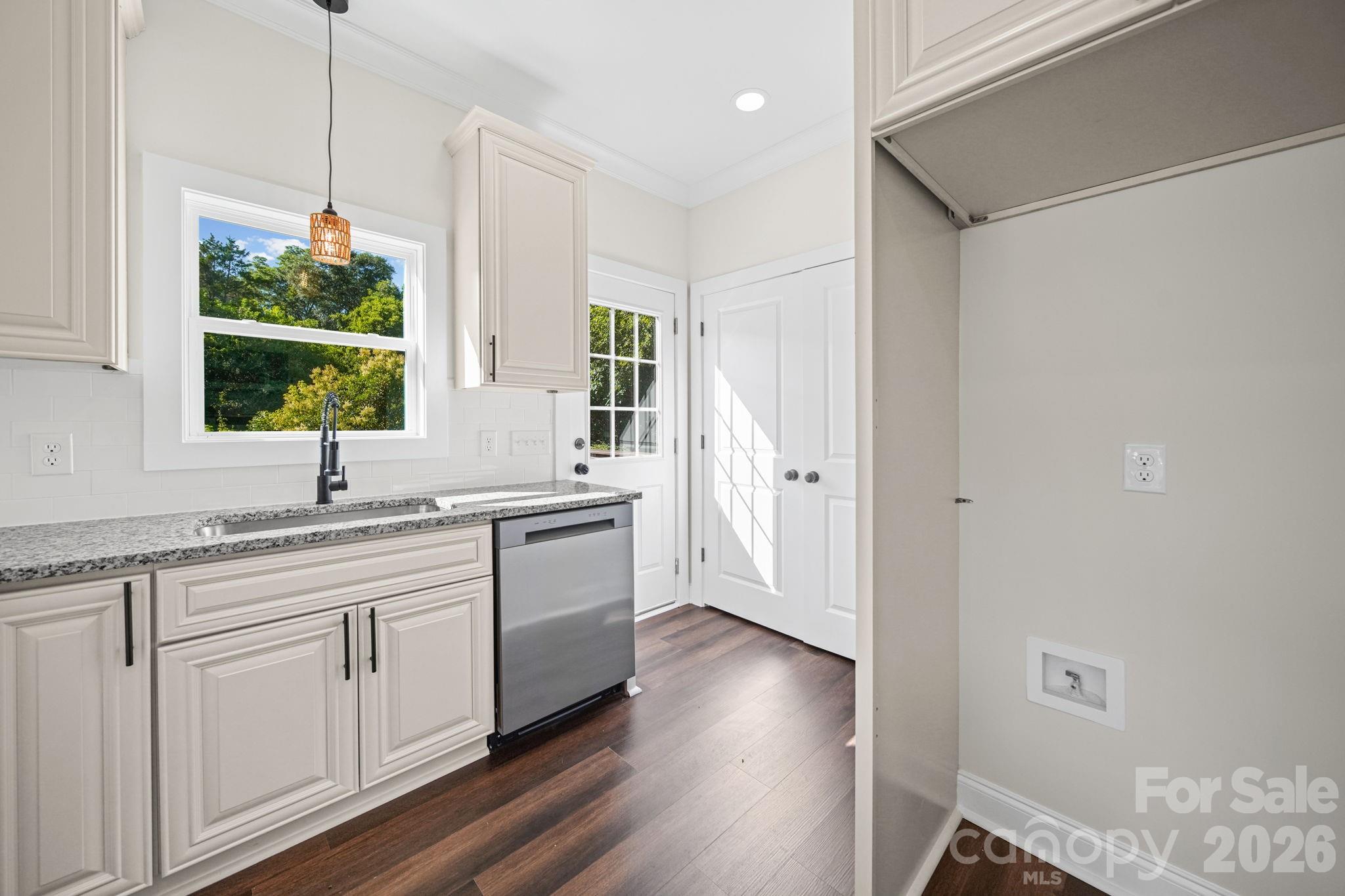 993 13th Street Property Photo 13