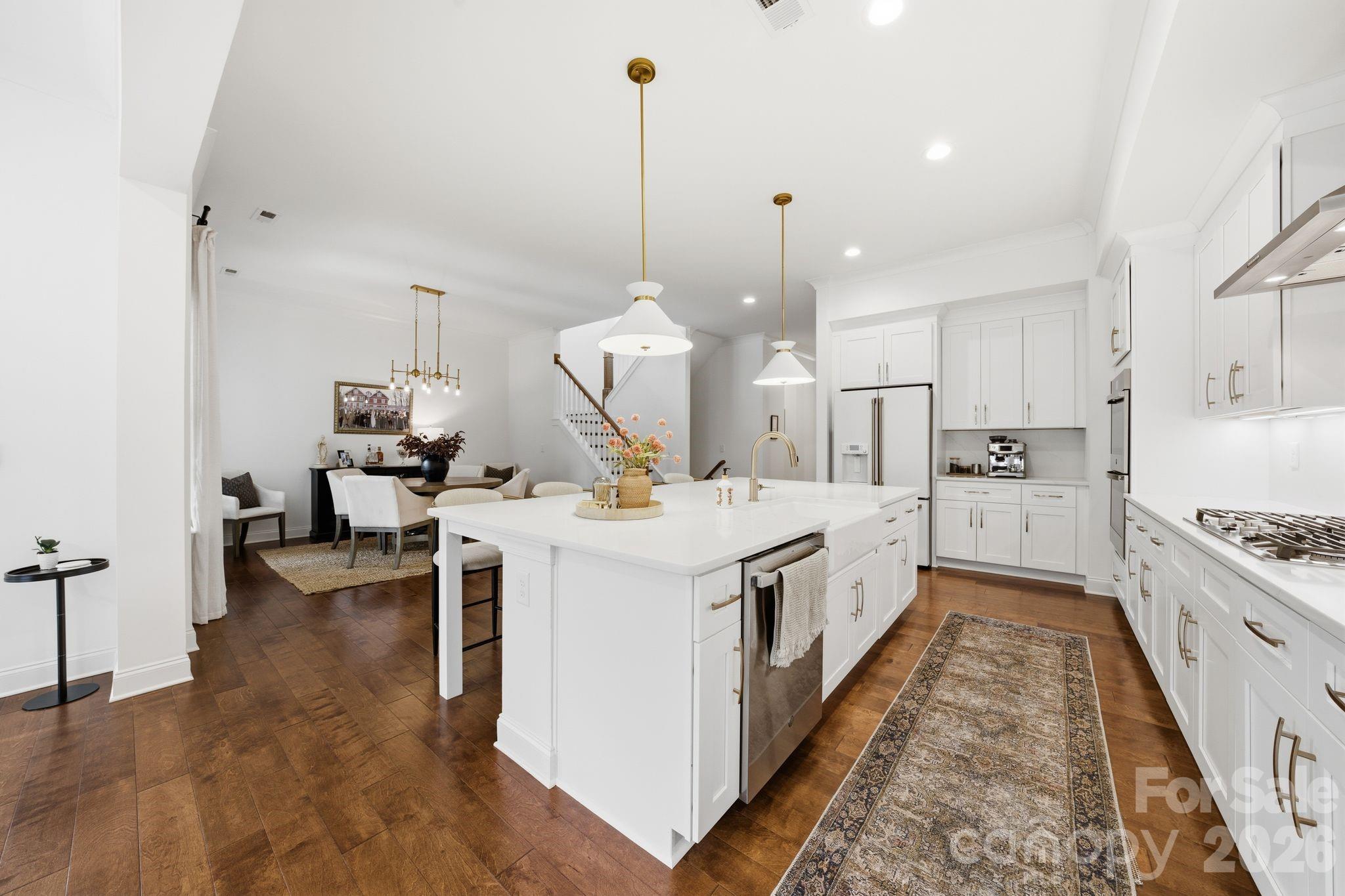 16515 Munson Hill Road Property Photo 6