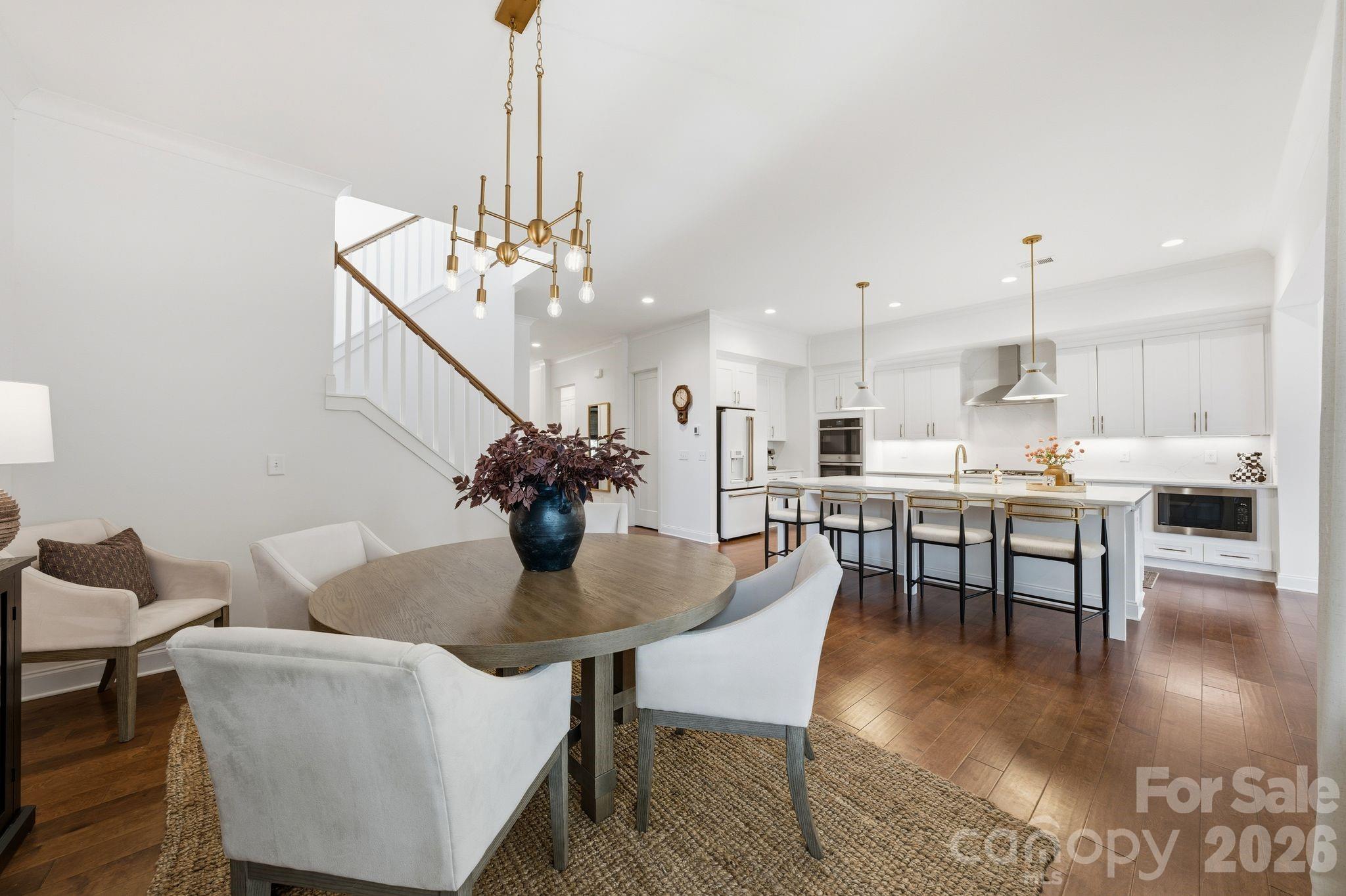 16515 Munson Hill Road Property Photo 9