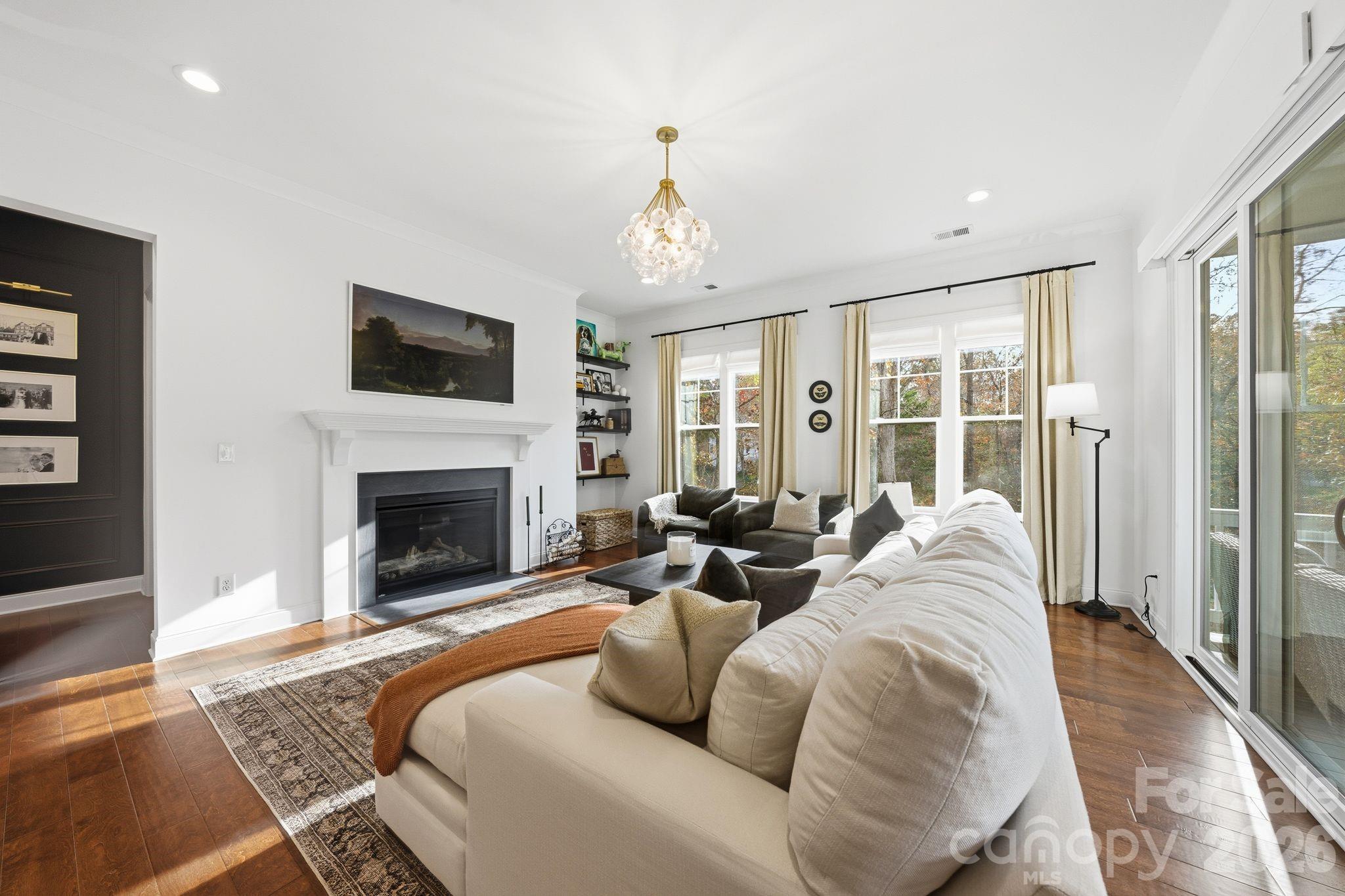 16515 Munson Hill Road Property Photo 11