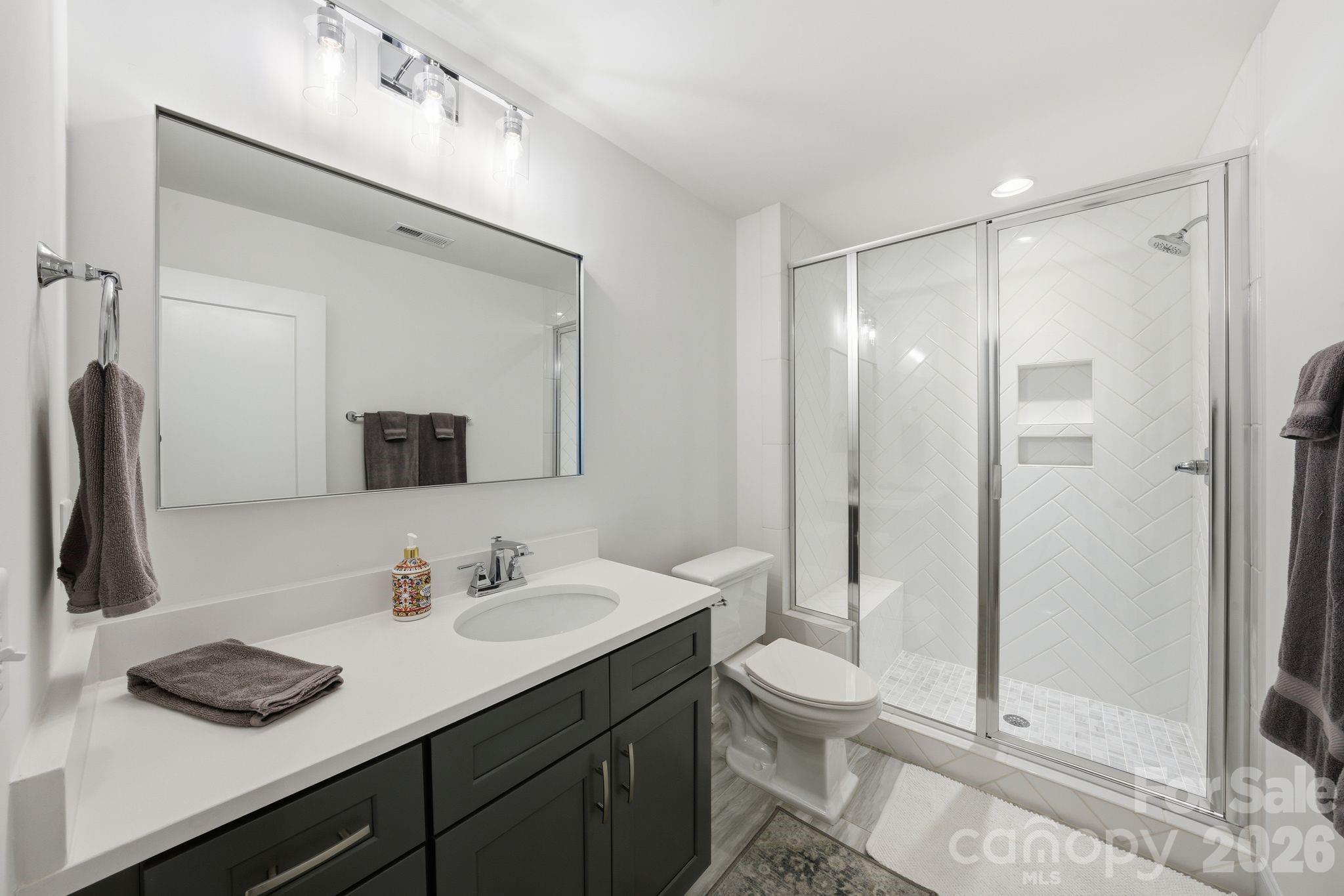16515 Munson Hill Road Property Photo 29