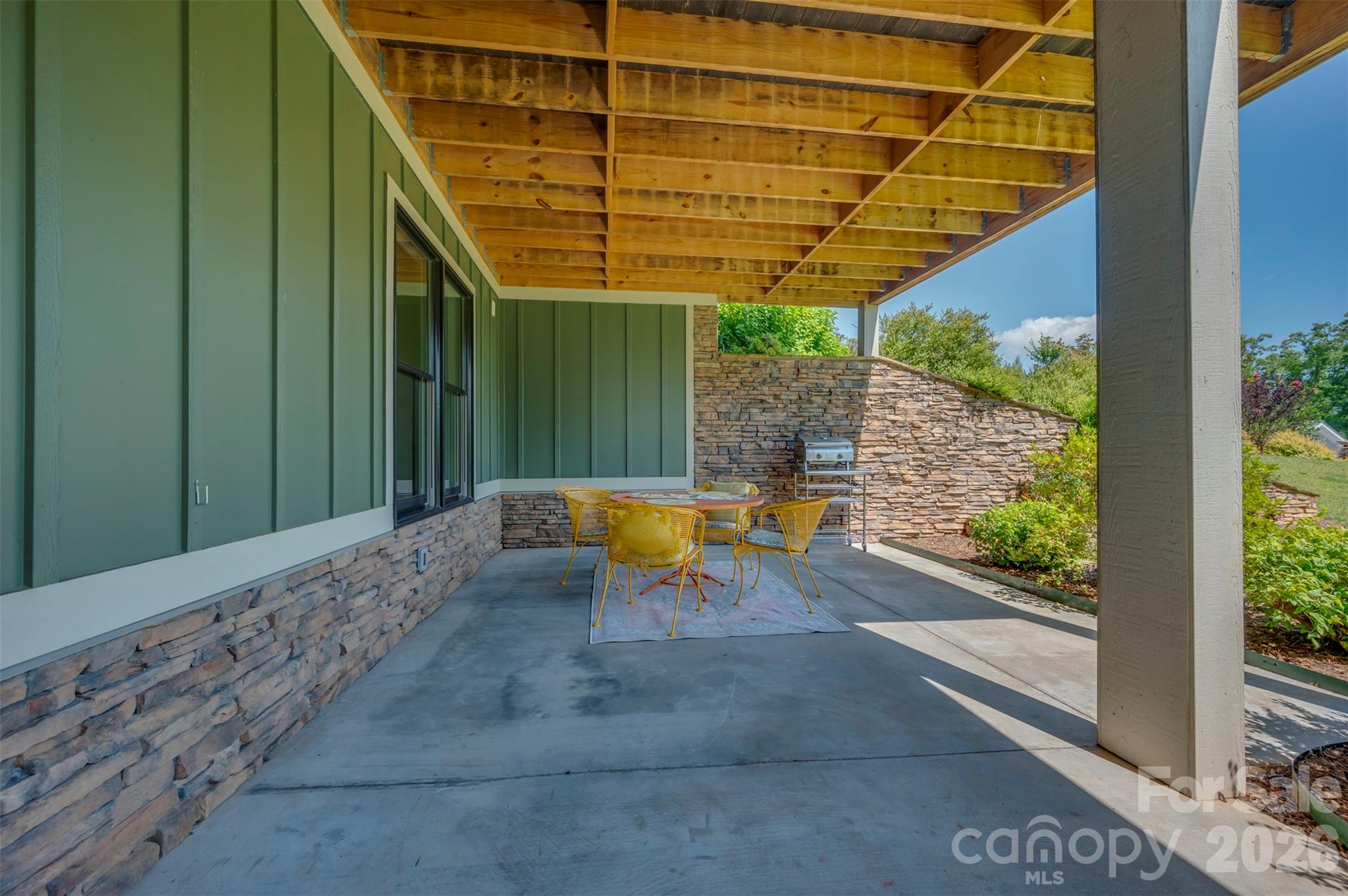 398 Mapleton Lane Property Photo 37