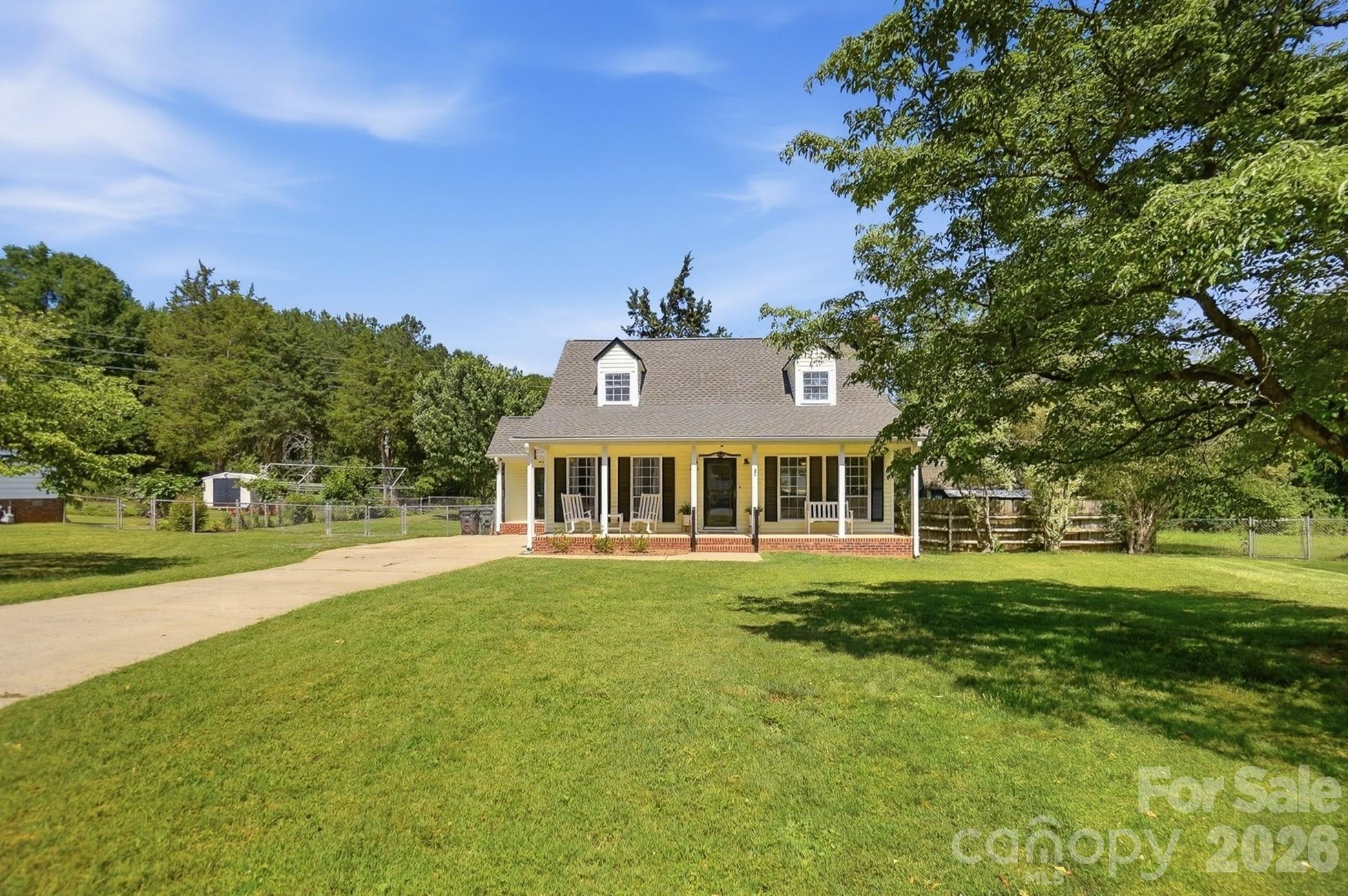 2634 Cherokee Court Property Photo 2
