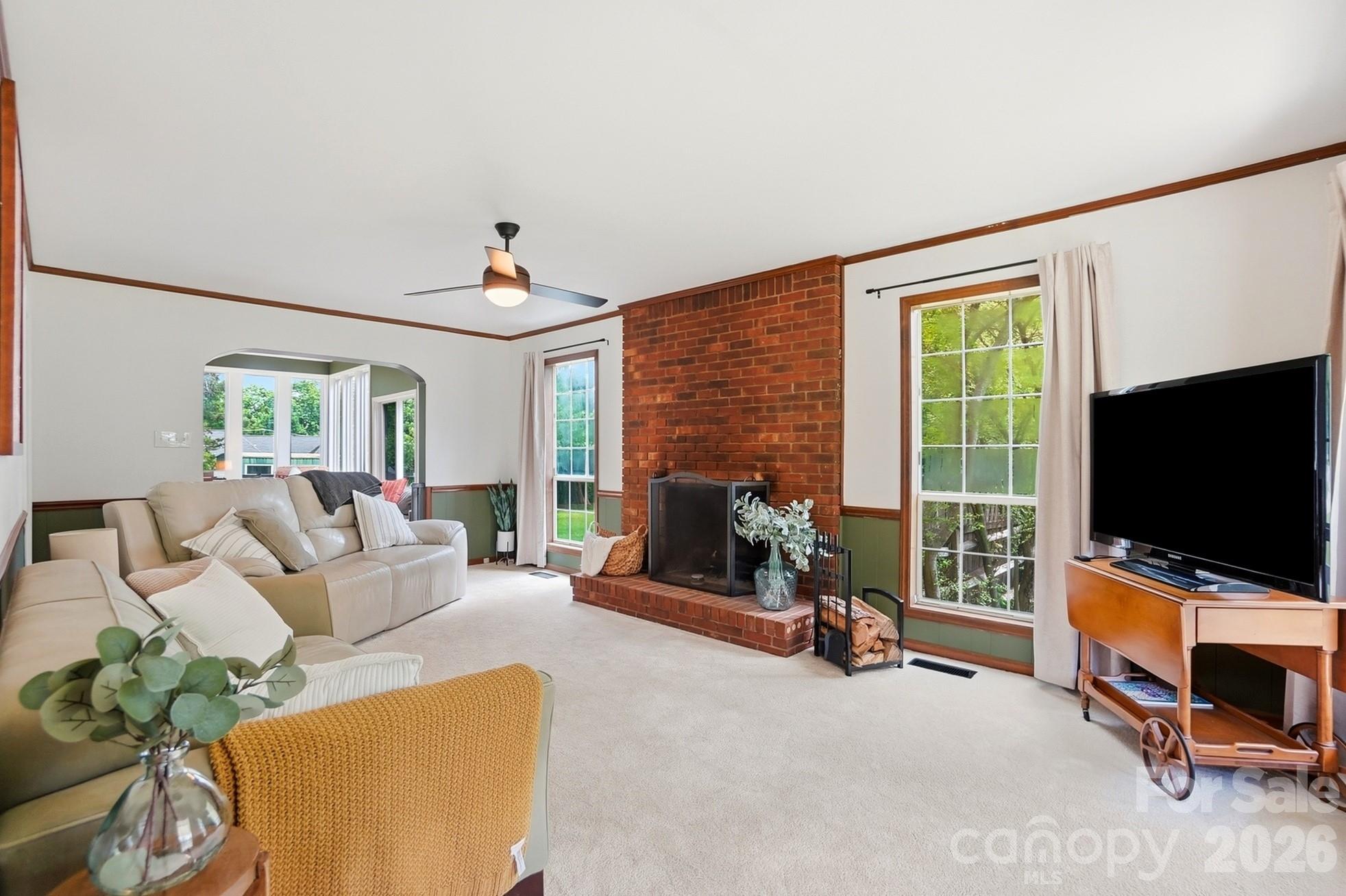 2634 Cherokee Court Property Photo 6