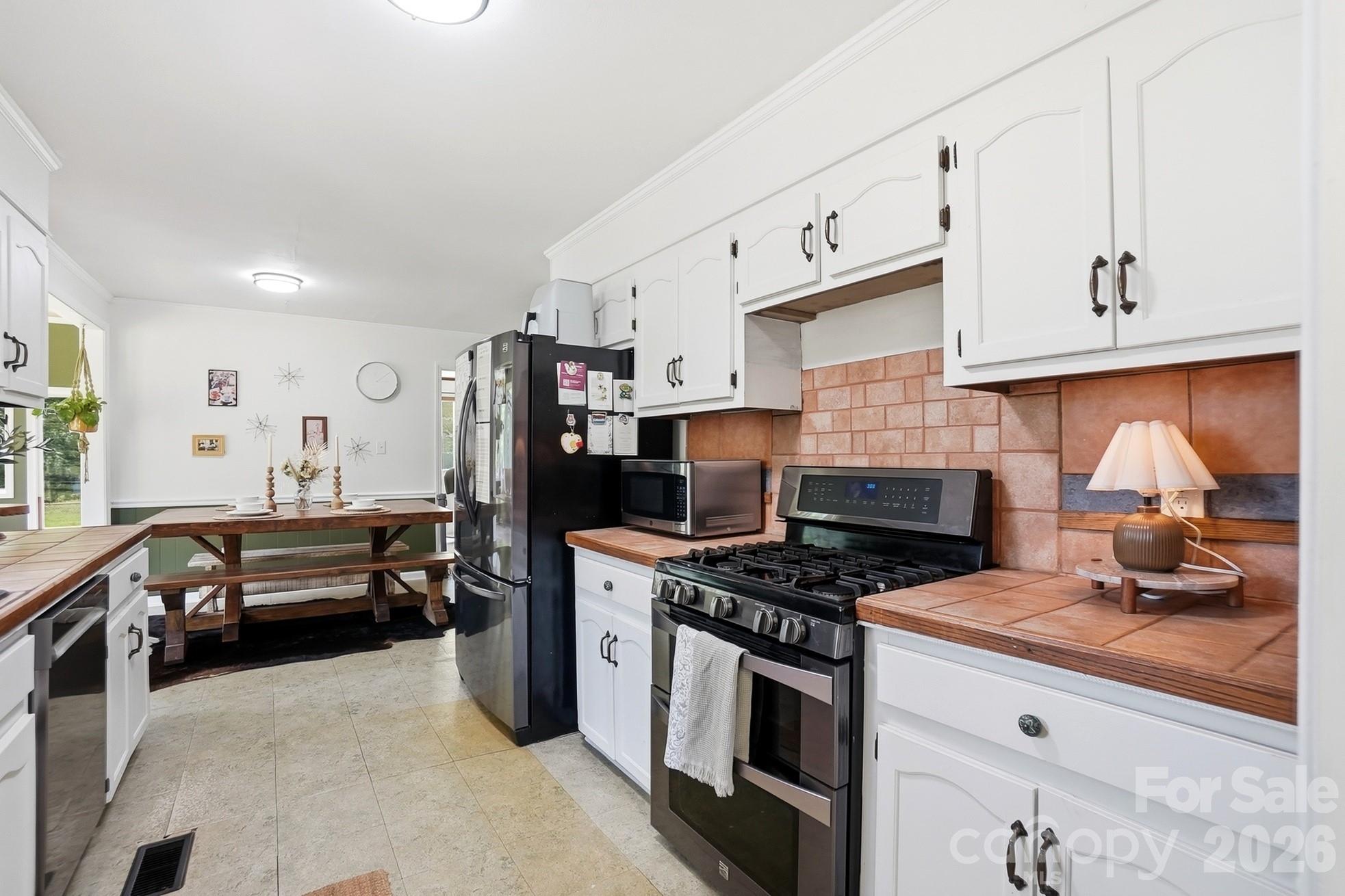 2634 Cherokee Court Property Photo 17