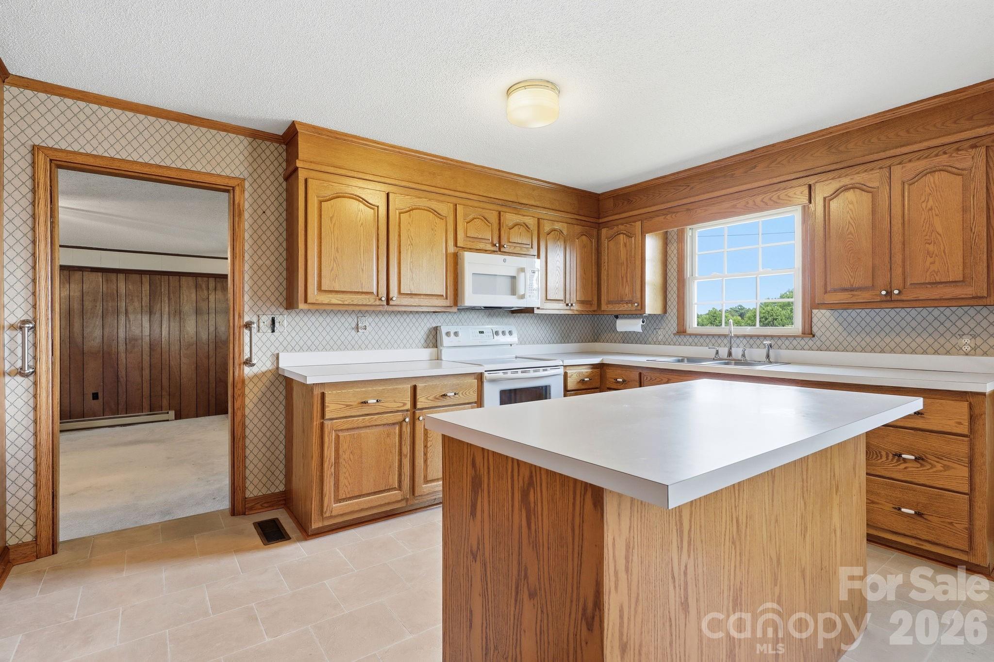1913 Nebo Road Property Photo 17