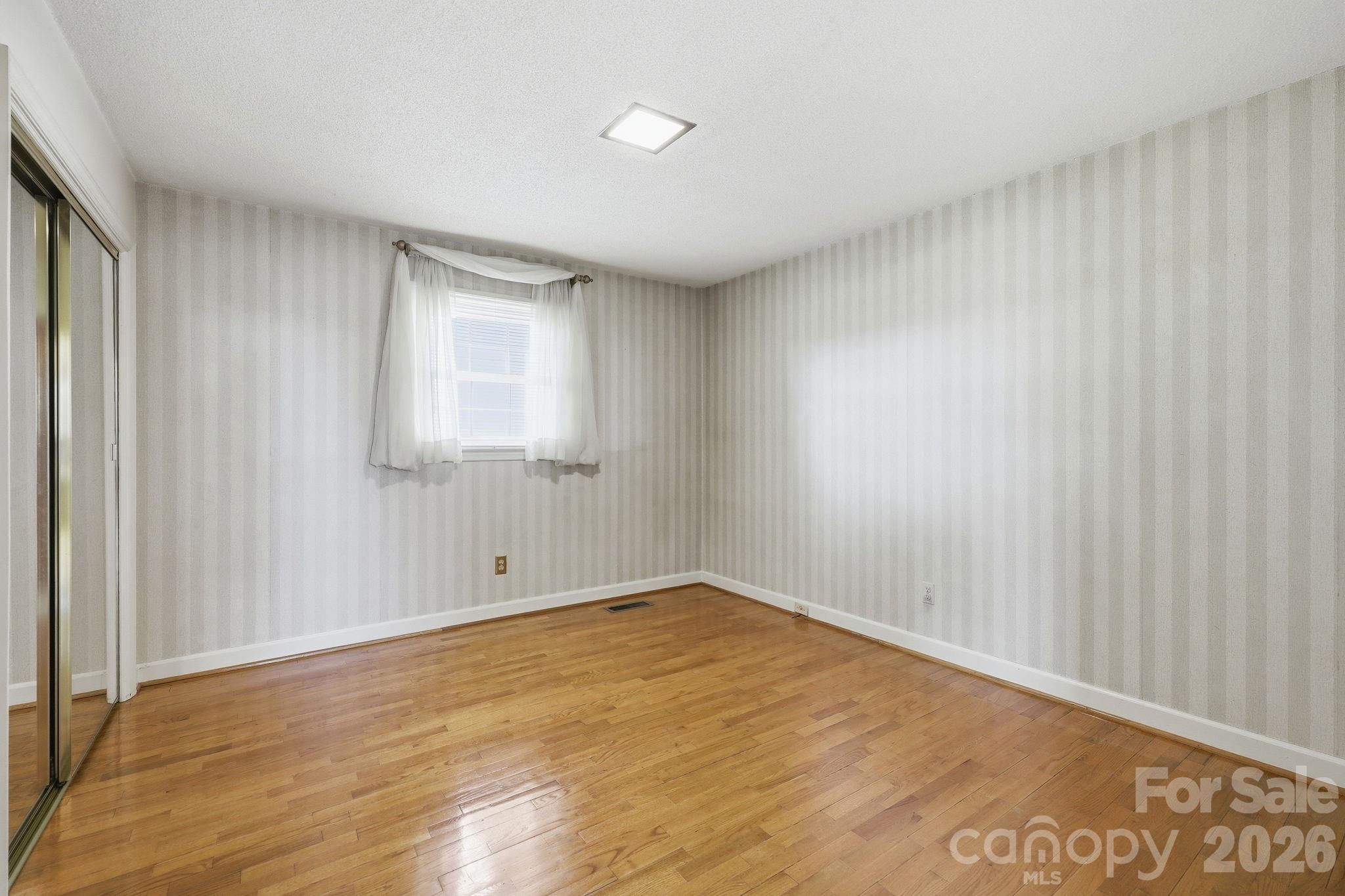 1913 Nebo Road Property Photo 21