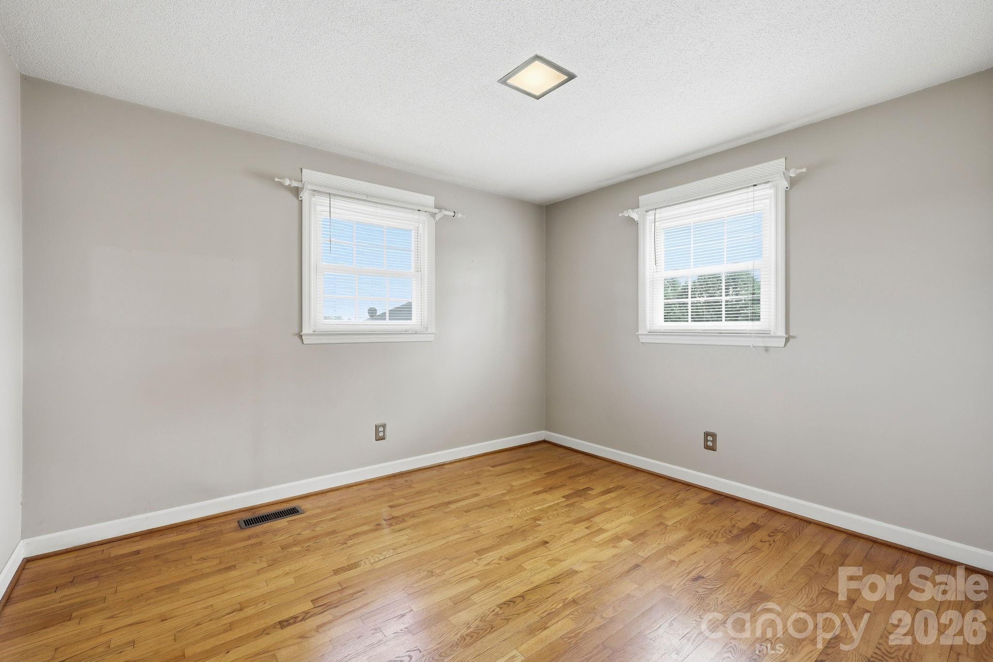 1913 Nebo Road Property Photo 24