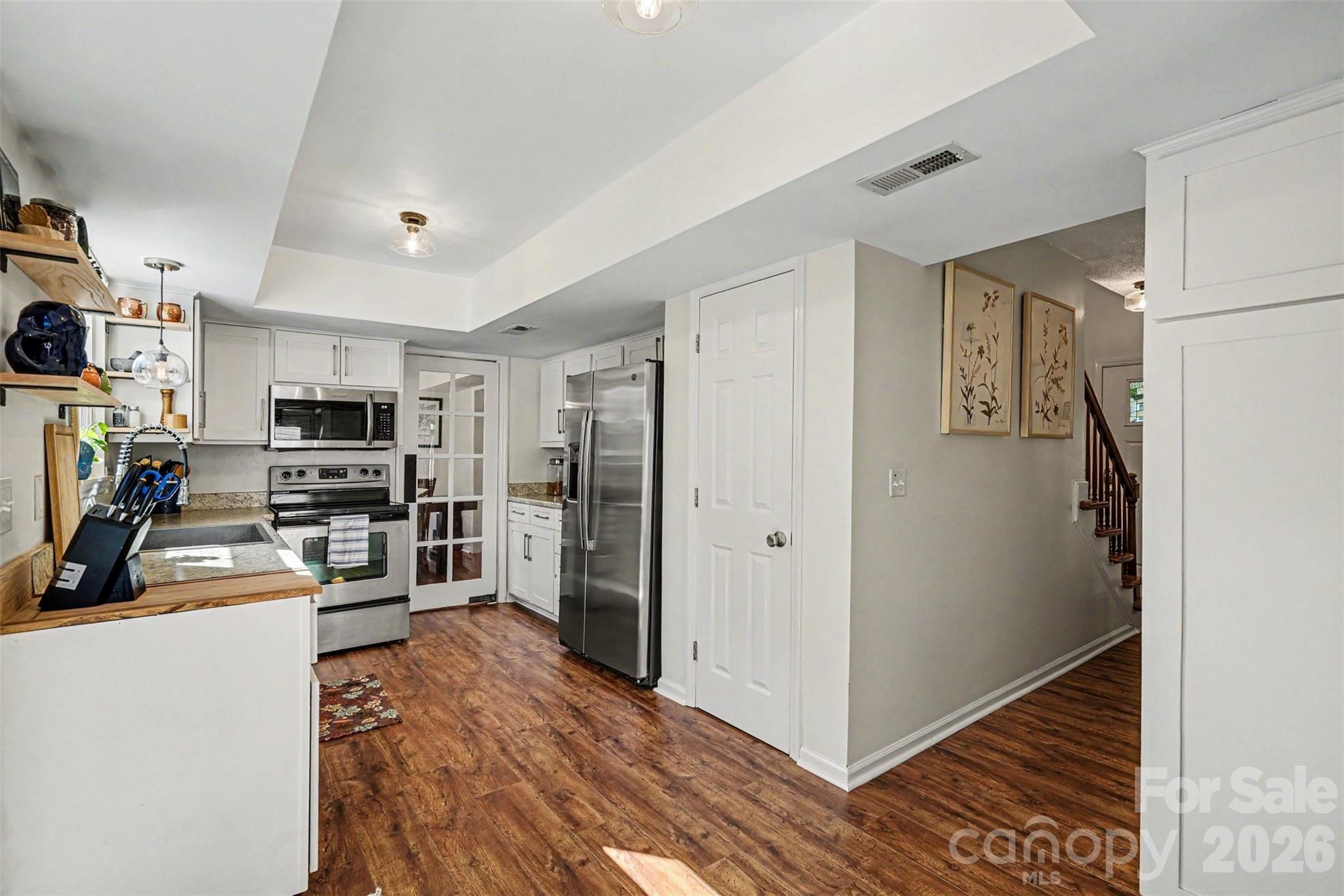 8521 Milton Morris Drive Property Photo 9