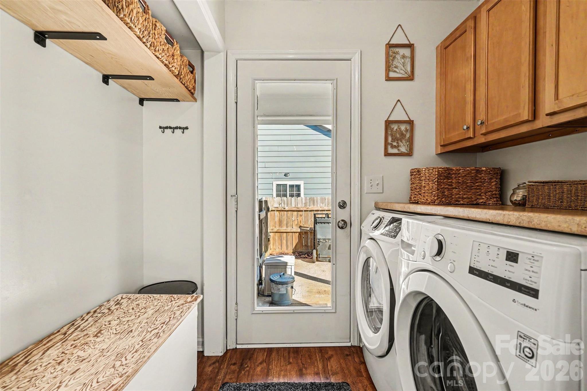 8521 Milton Morris Drive Property Photo 10