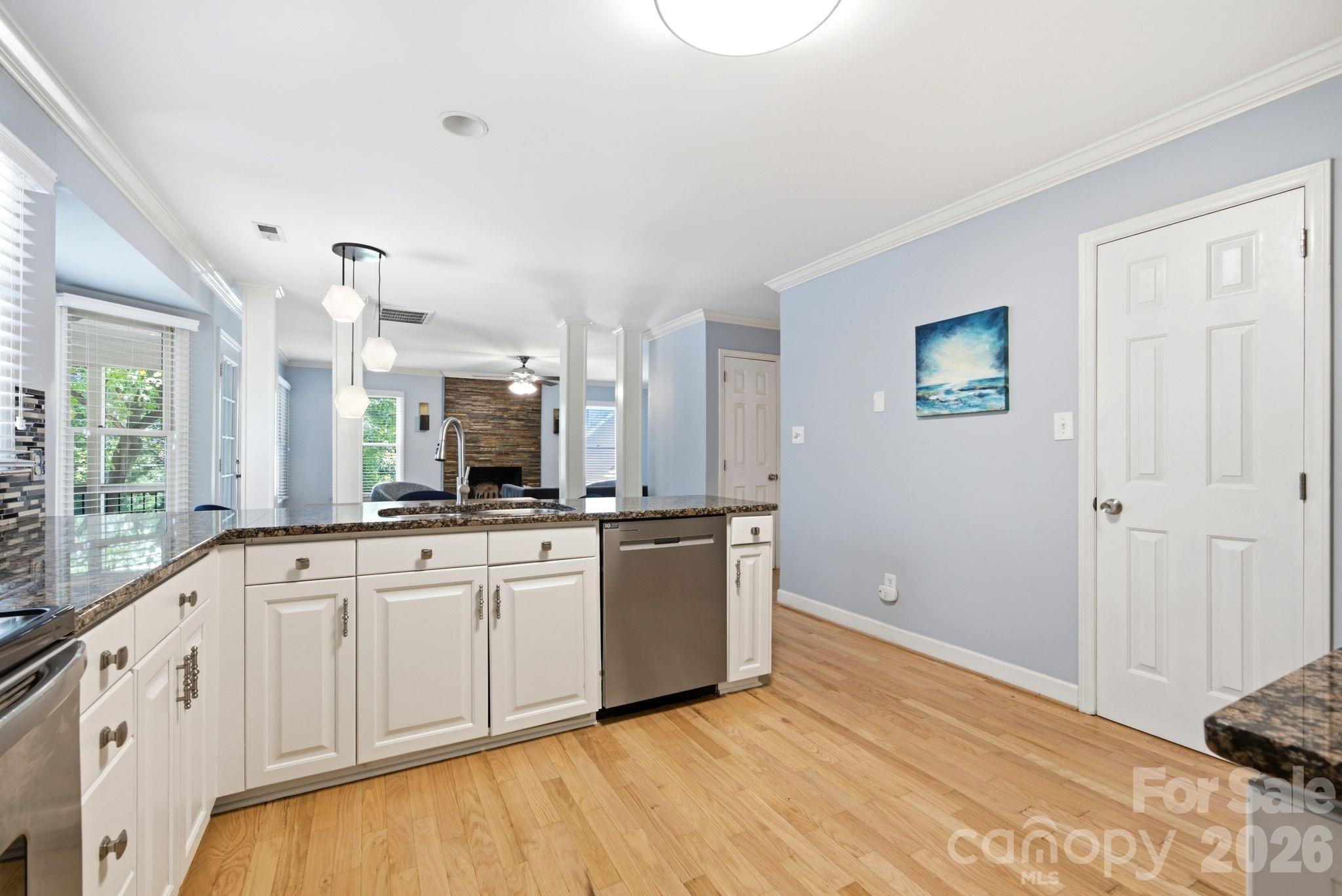 503 Wyre Forest Court Property Photo 4