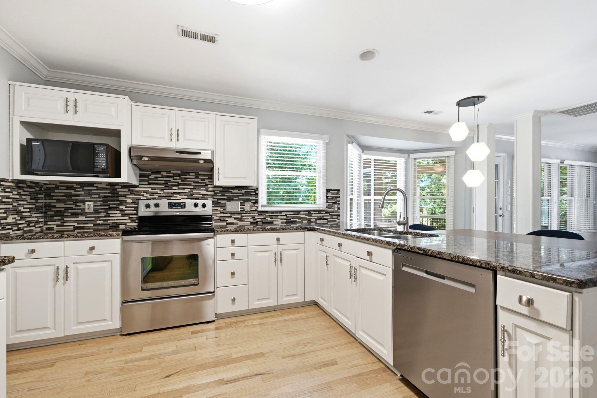 503 Wyre Forest Court Property Photo 5