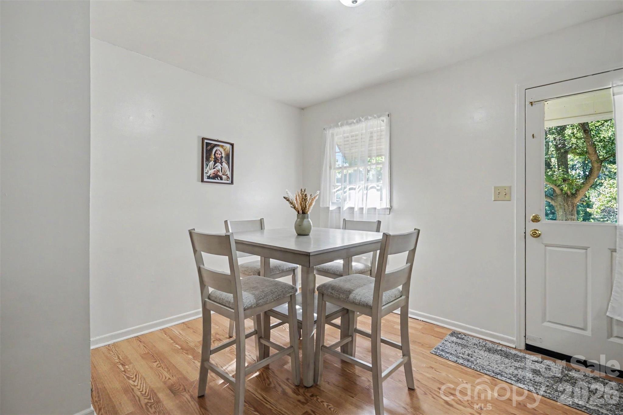 308 N Carpenter Street Property Photo 9