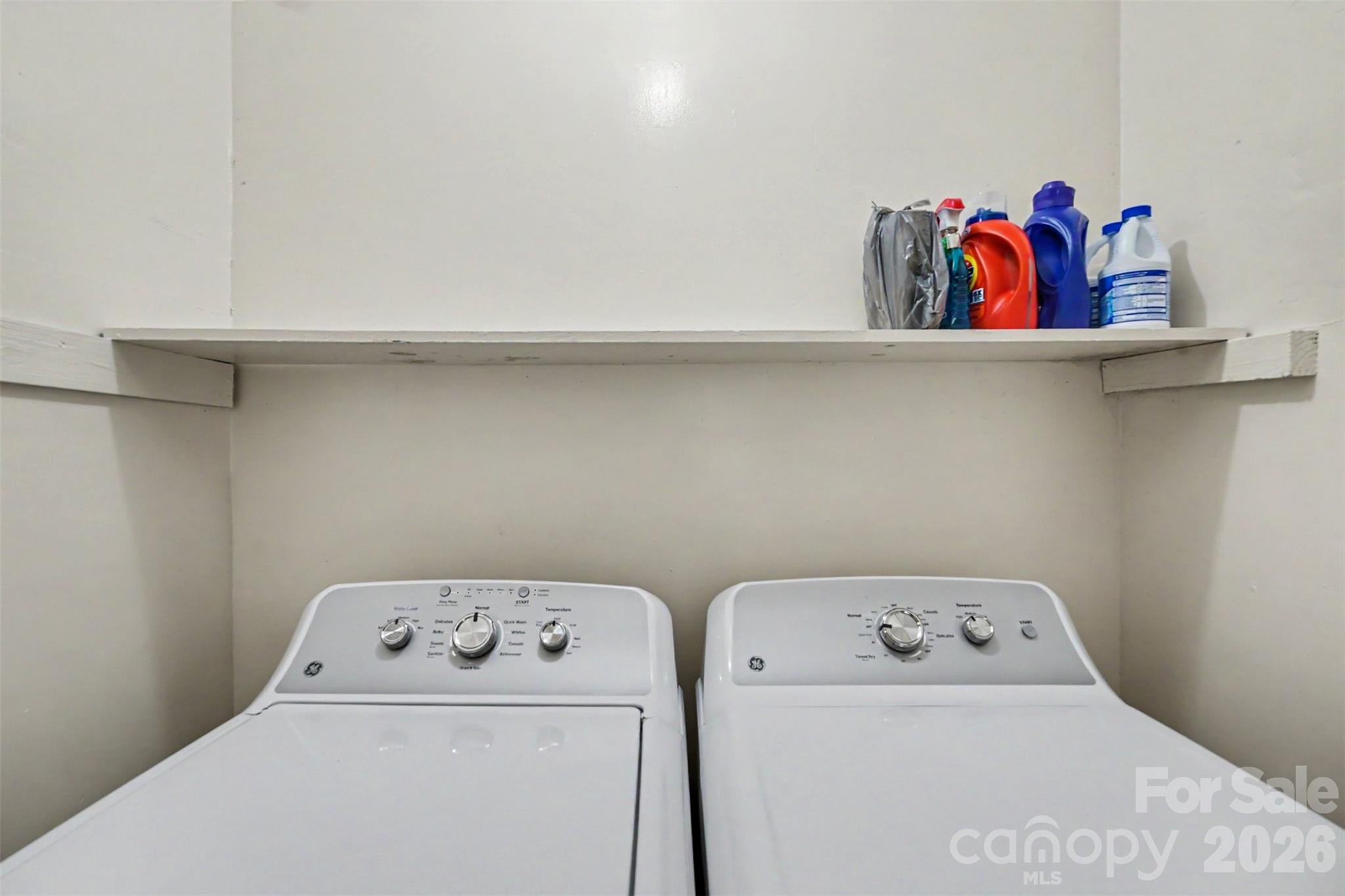 308 N Carpenter Street Property Photo 16