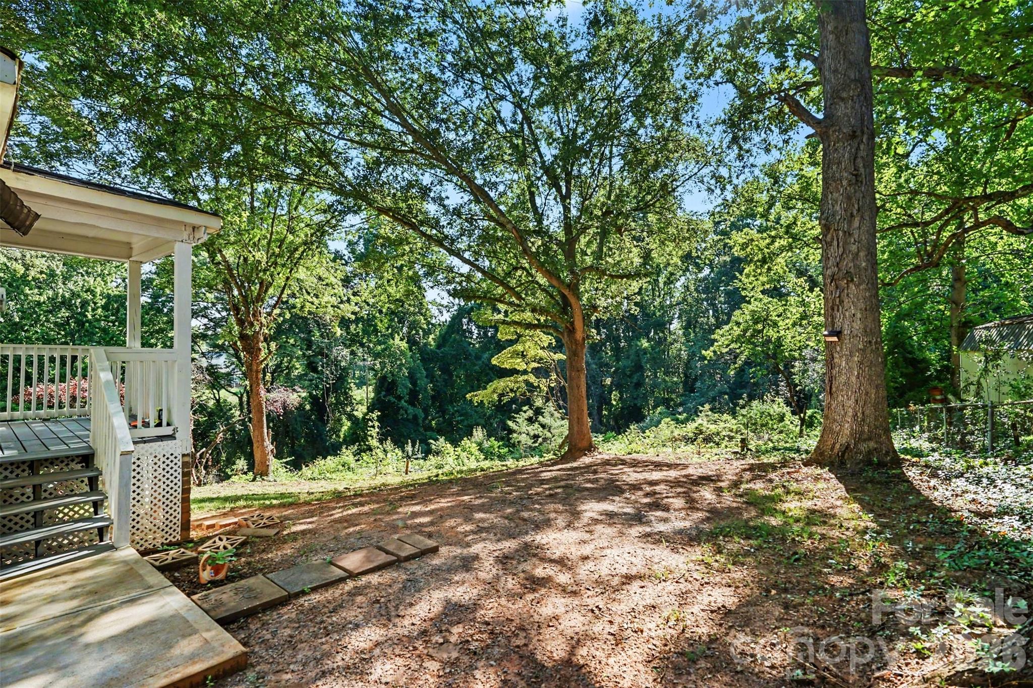 308 N Carpenter Street Property Photo 18