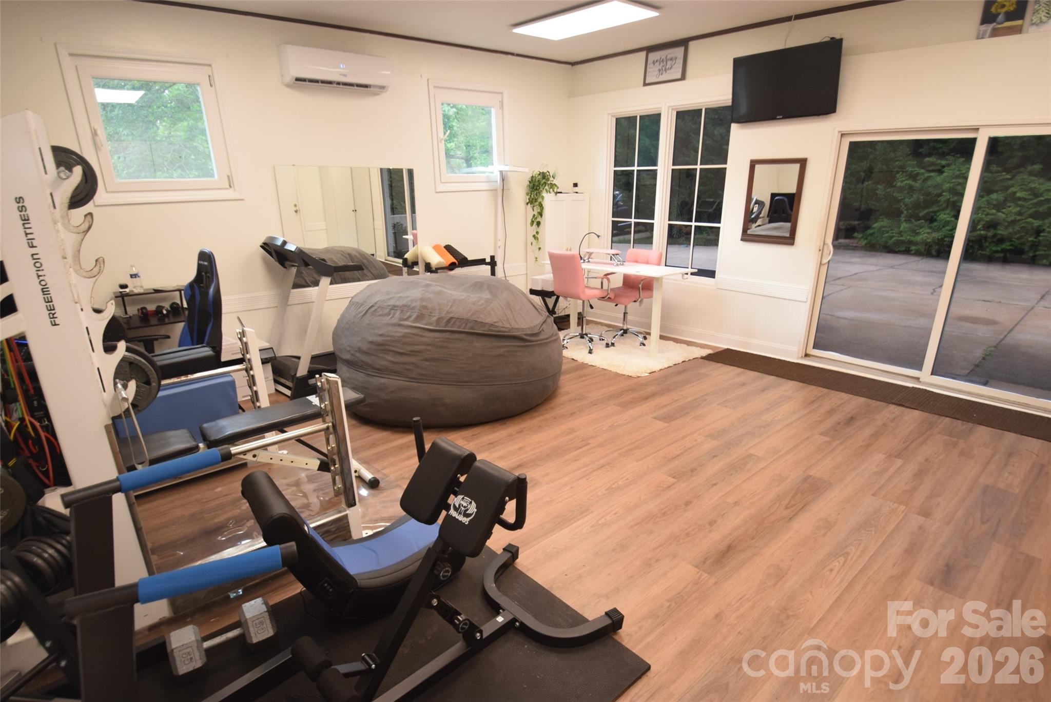 8202 Lawyers Road Property Photo 6