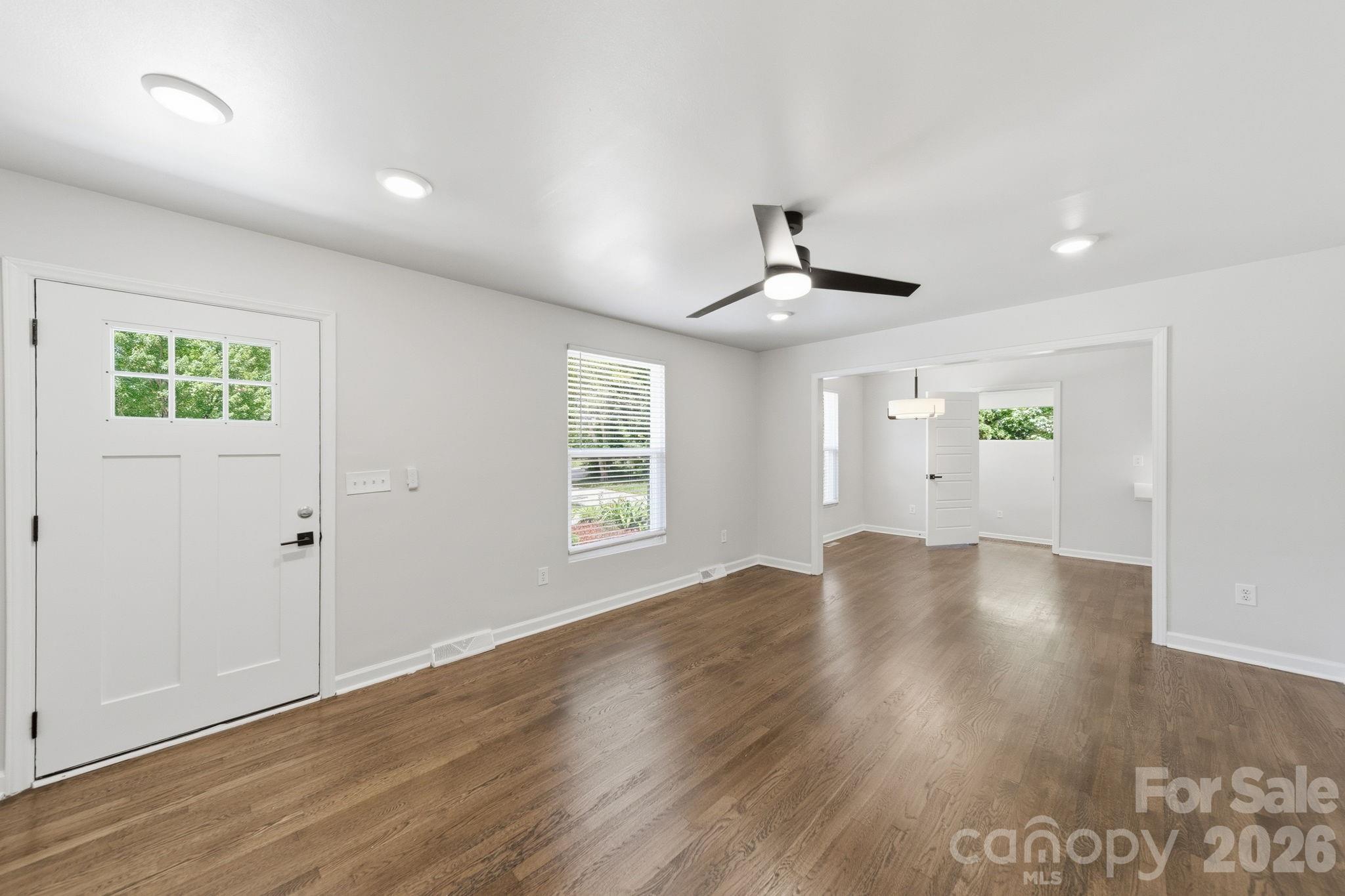 4919 Seacroft Road Property Photo 3
