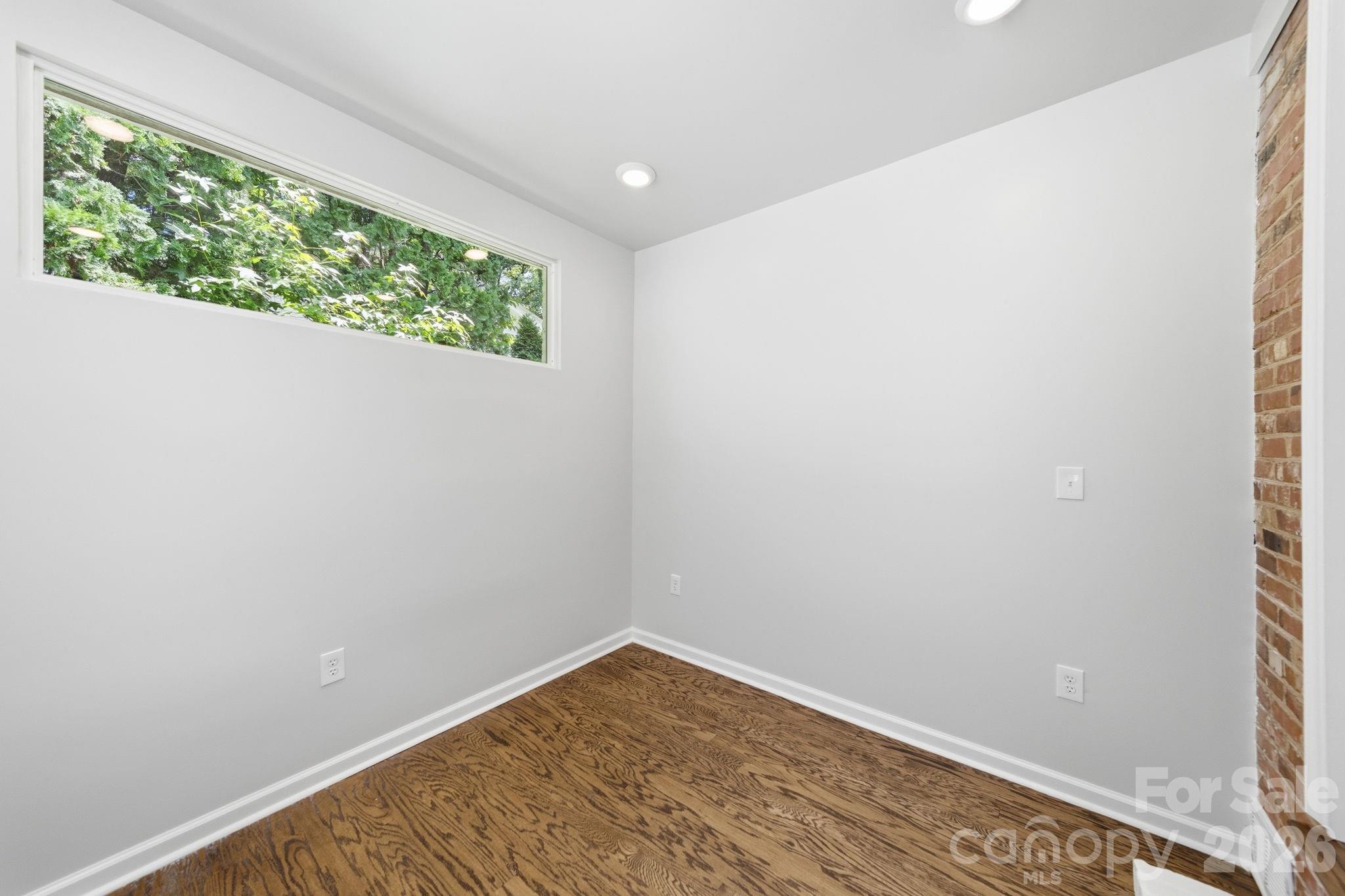 4919 Seacroft Road Property Photo 16