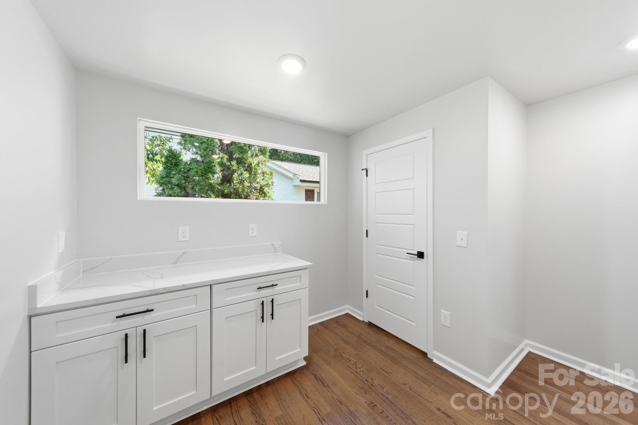 4919 Seacroft Road Property Photo 17