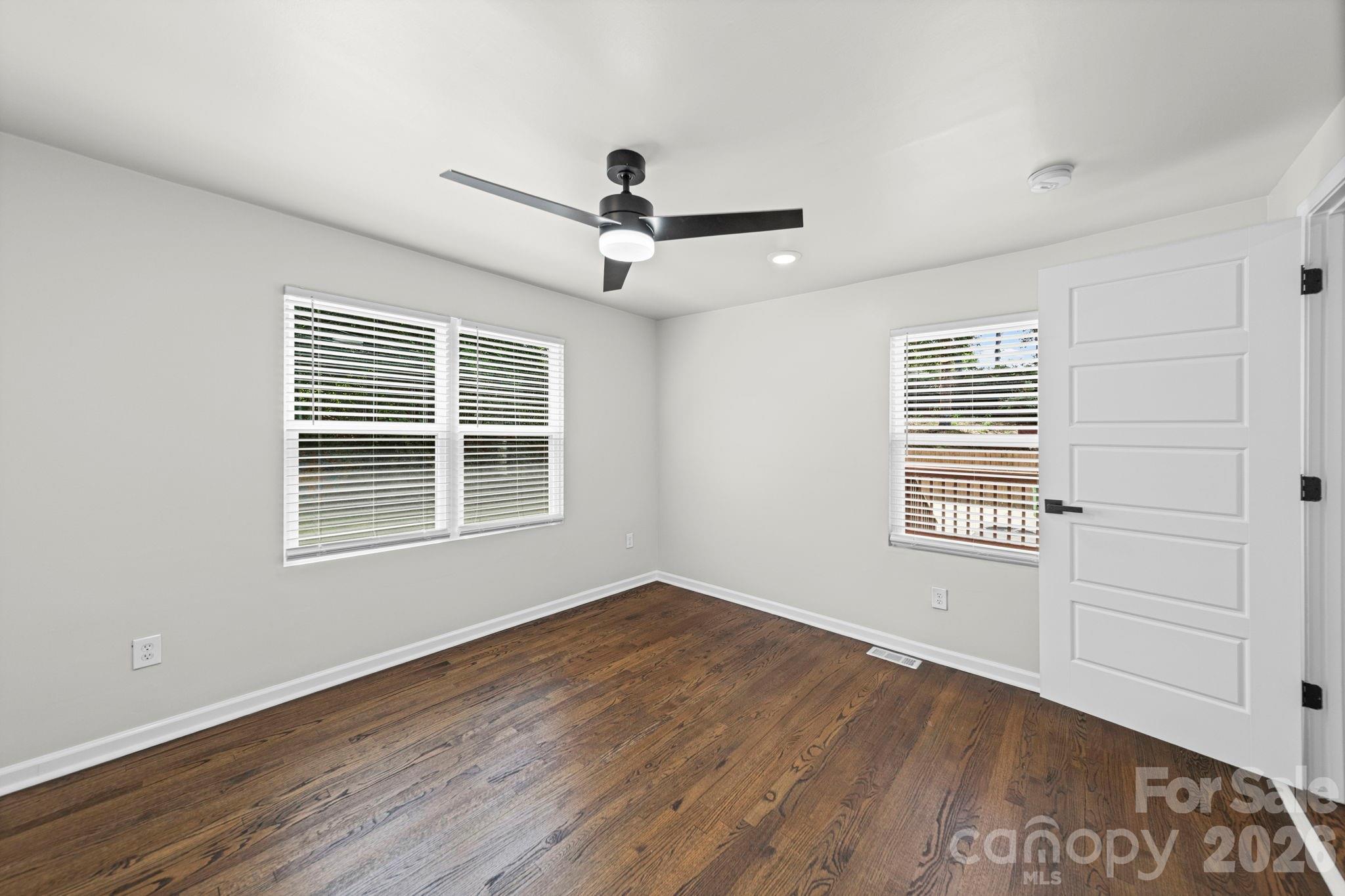 4919 Seacroft Road Property Photo 18