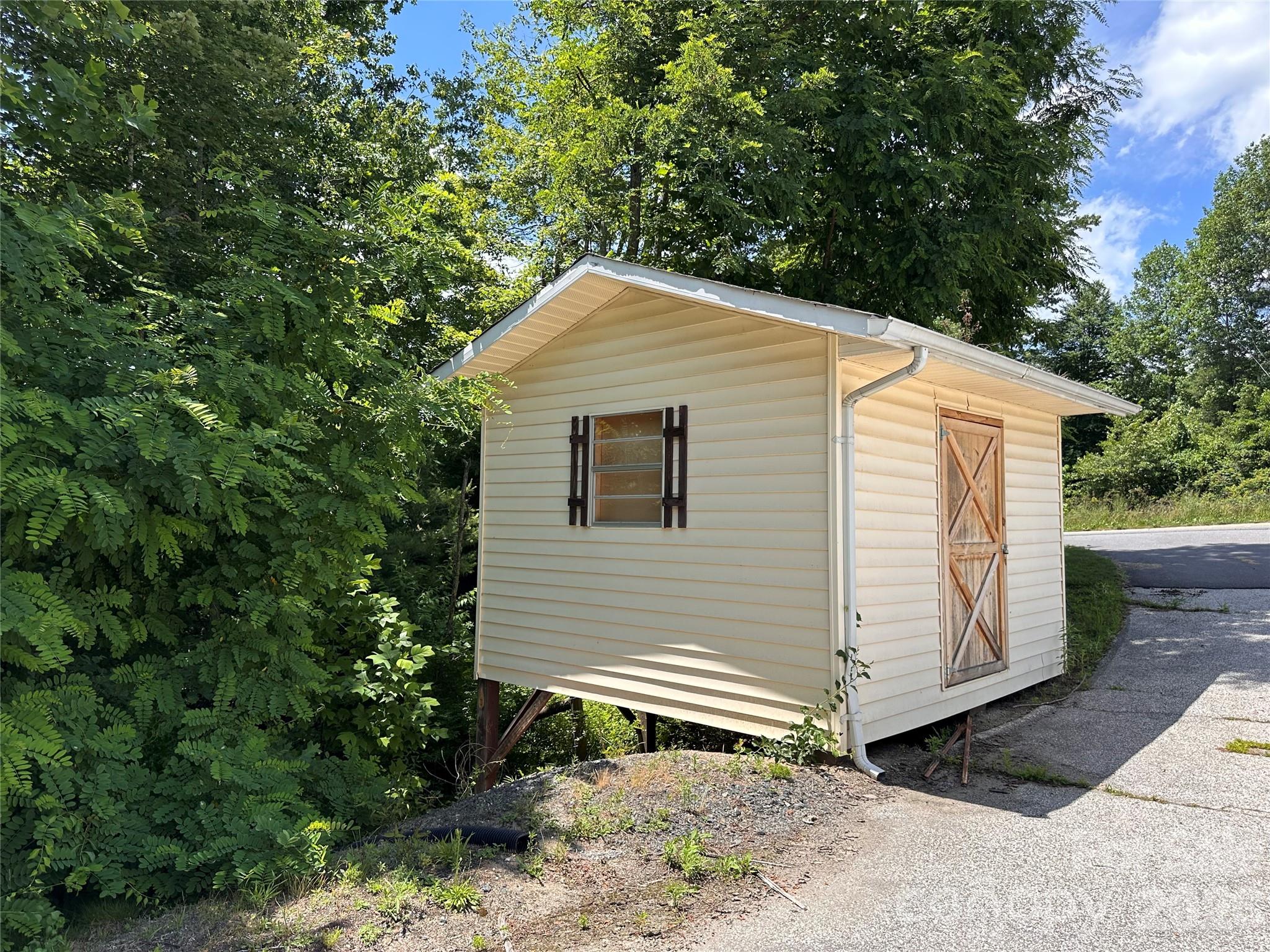 422 Us Highway 19e Highway Property Photo 36