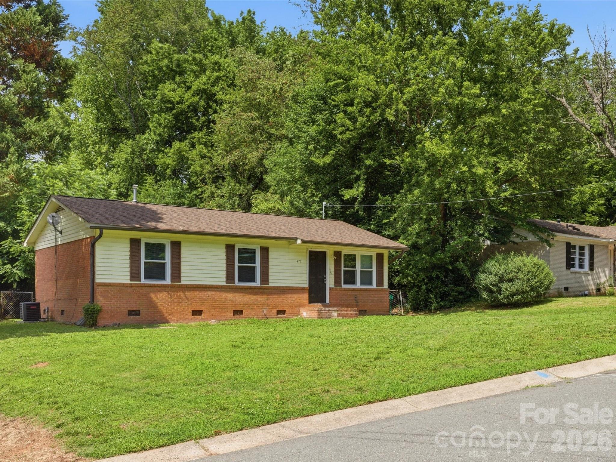 622 Dunbrook Lane Property Photo 2