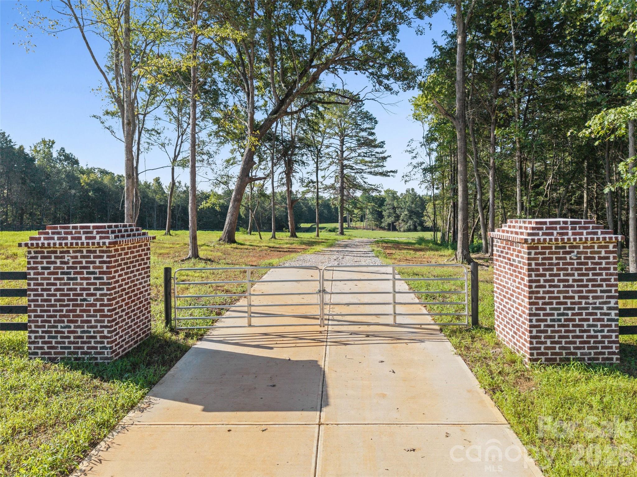 000 Pathway Lane 3 Property Photo 1