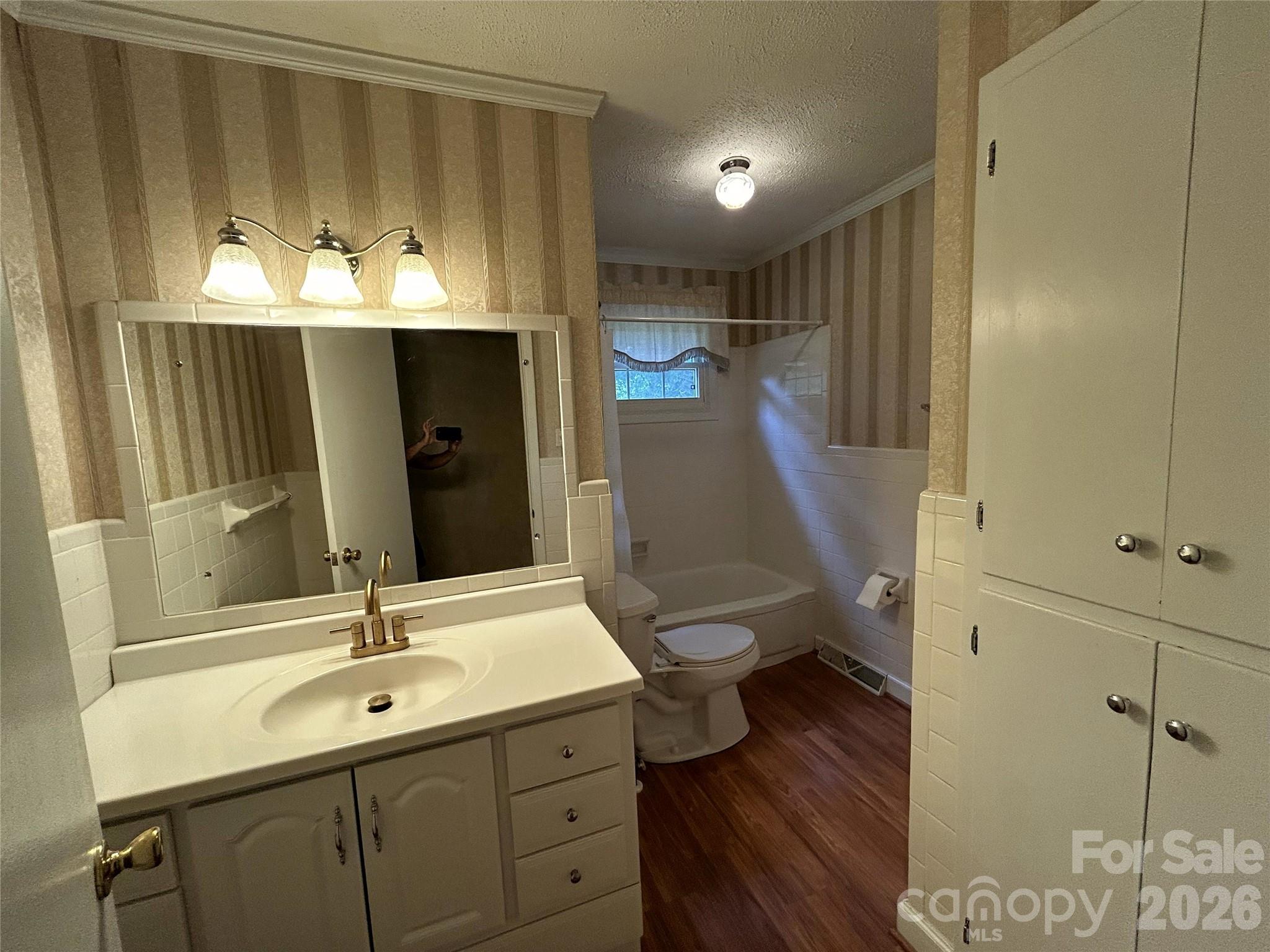 347 Hatley Circle Property Photo 9