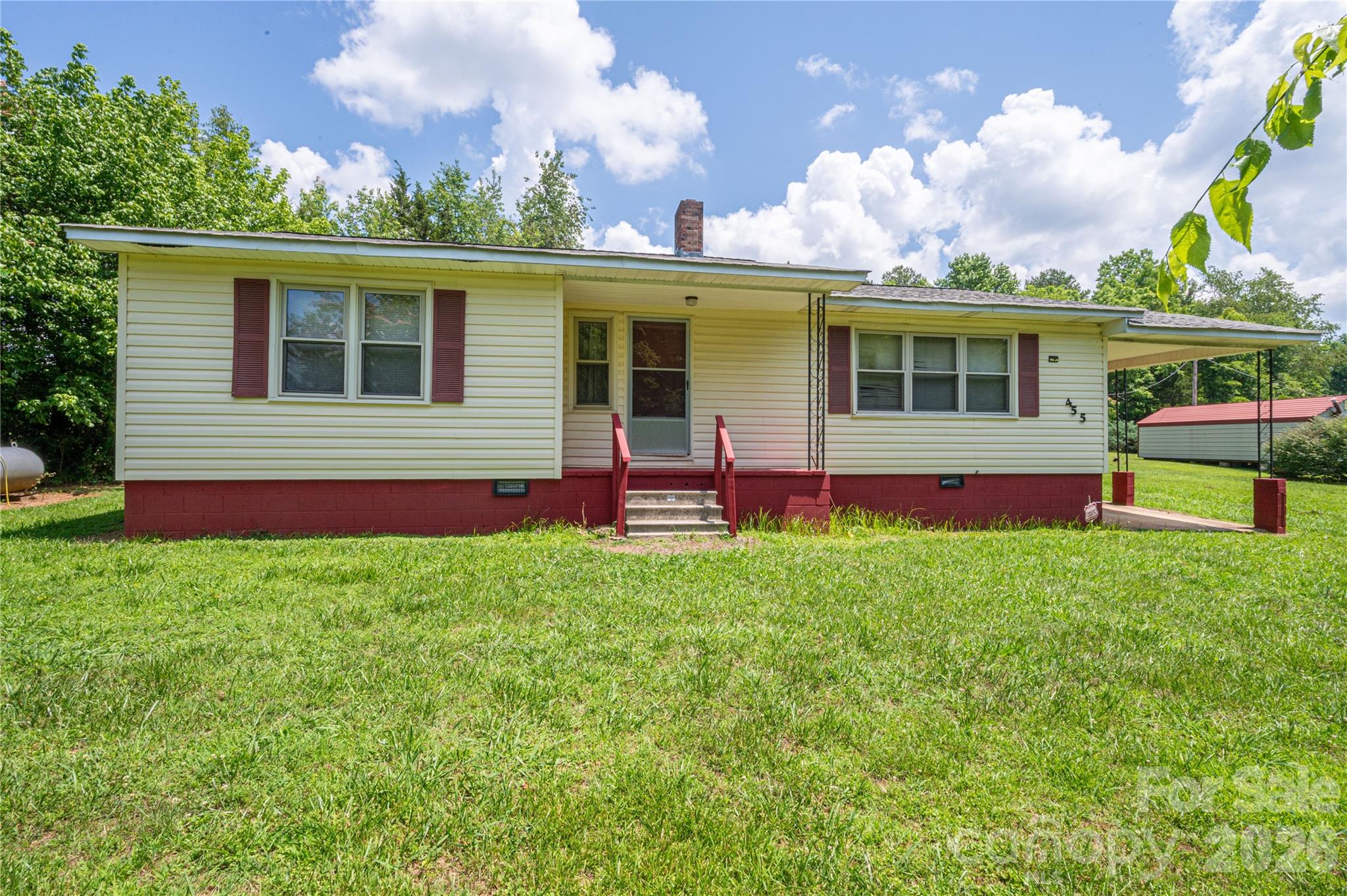 455 Huffman Road Property Photo 2