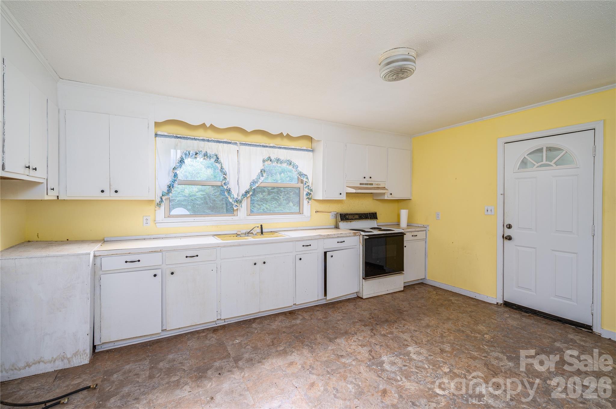 455 Huffman Road Property Photo 9