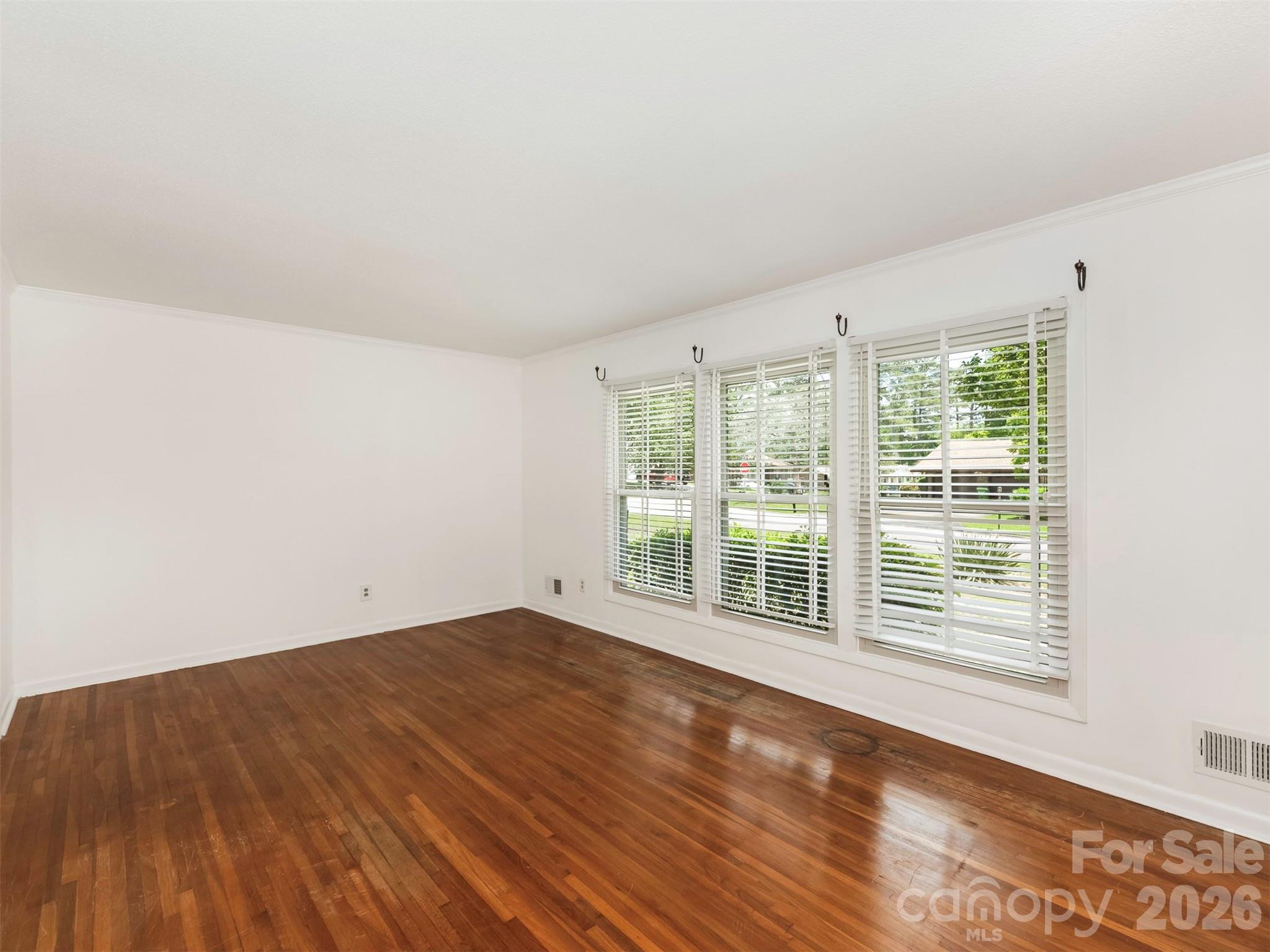 8121 Greenbrook Road Property Photo 4
