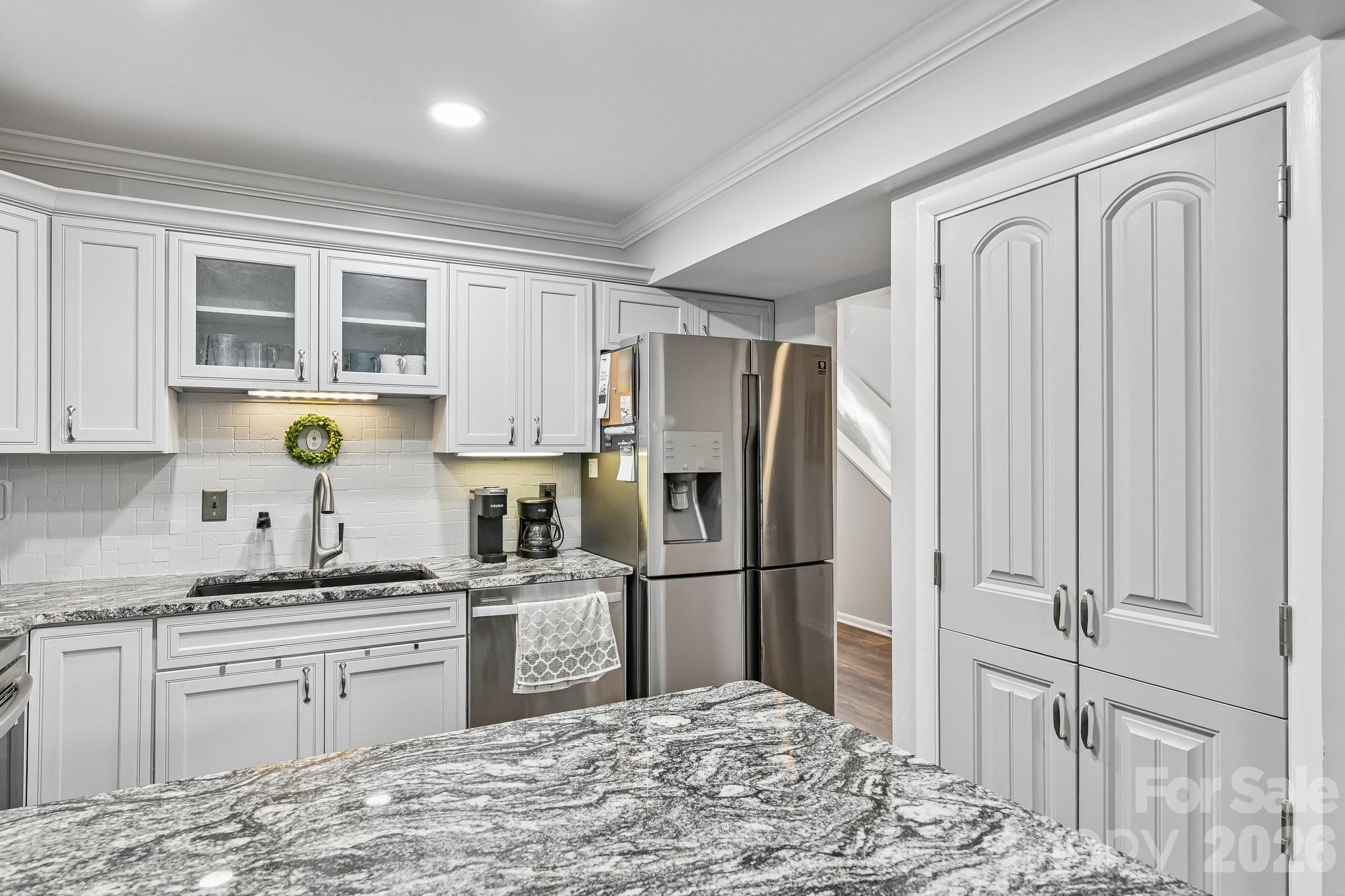 125 Pine Grove Circle Property Photo 15