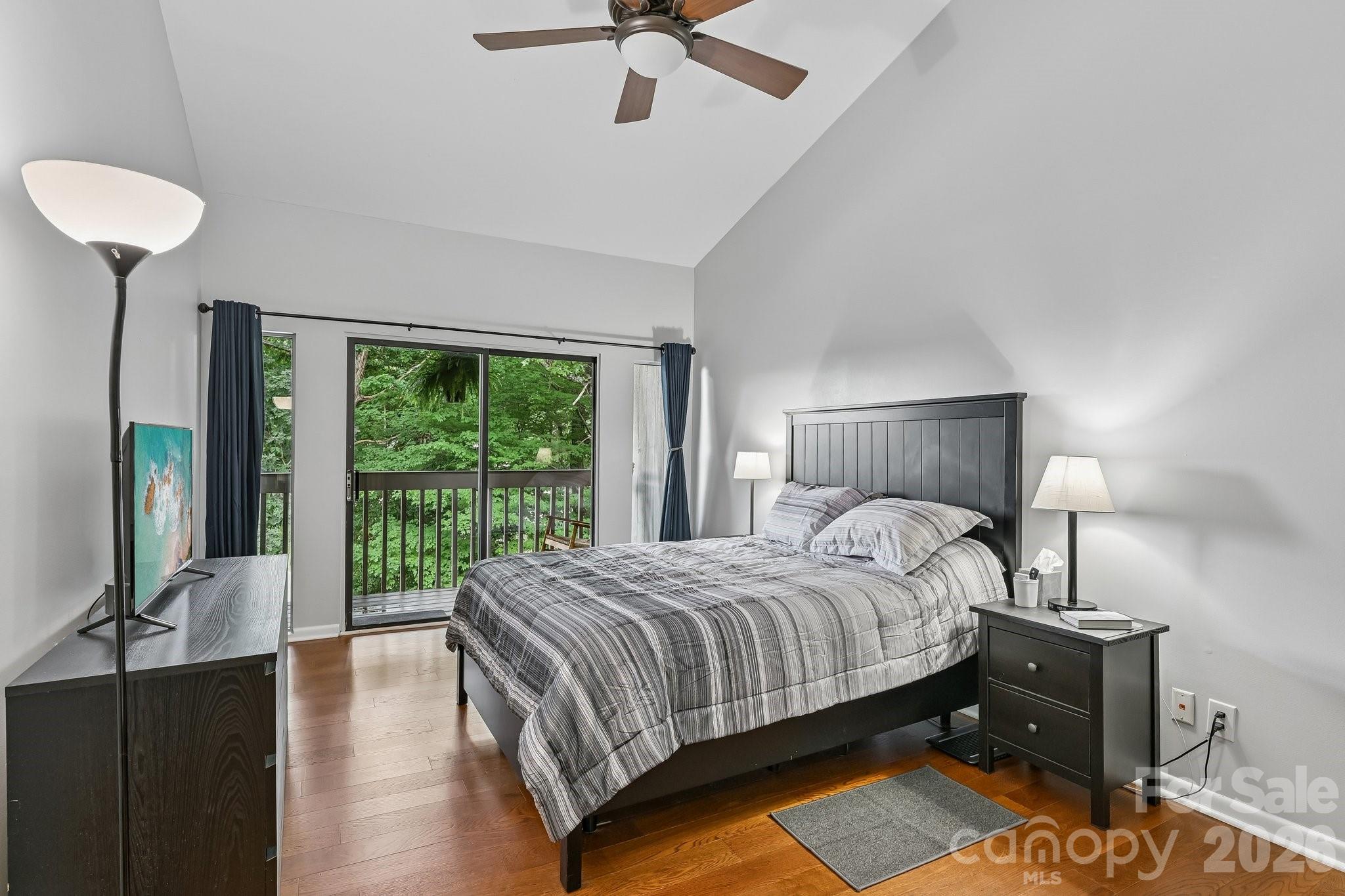 125 Pine Grove Circle Property Photo 20