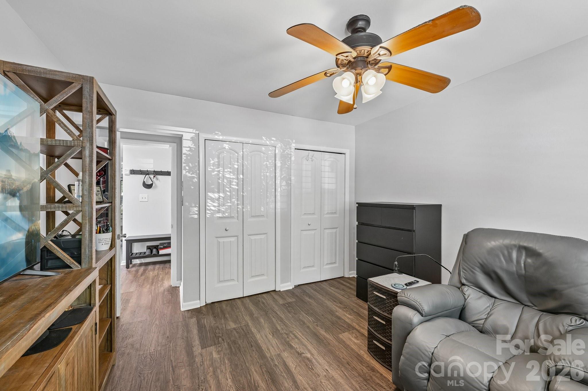 125 Pine Grove Circle Property Photo 35