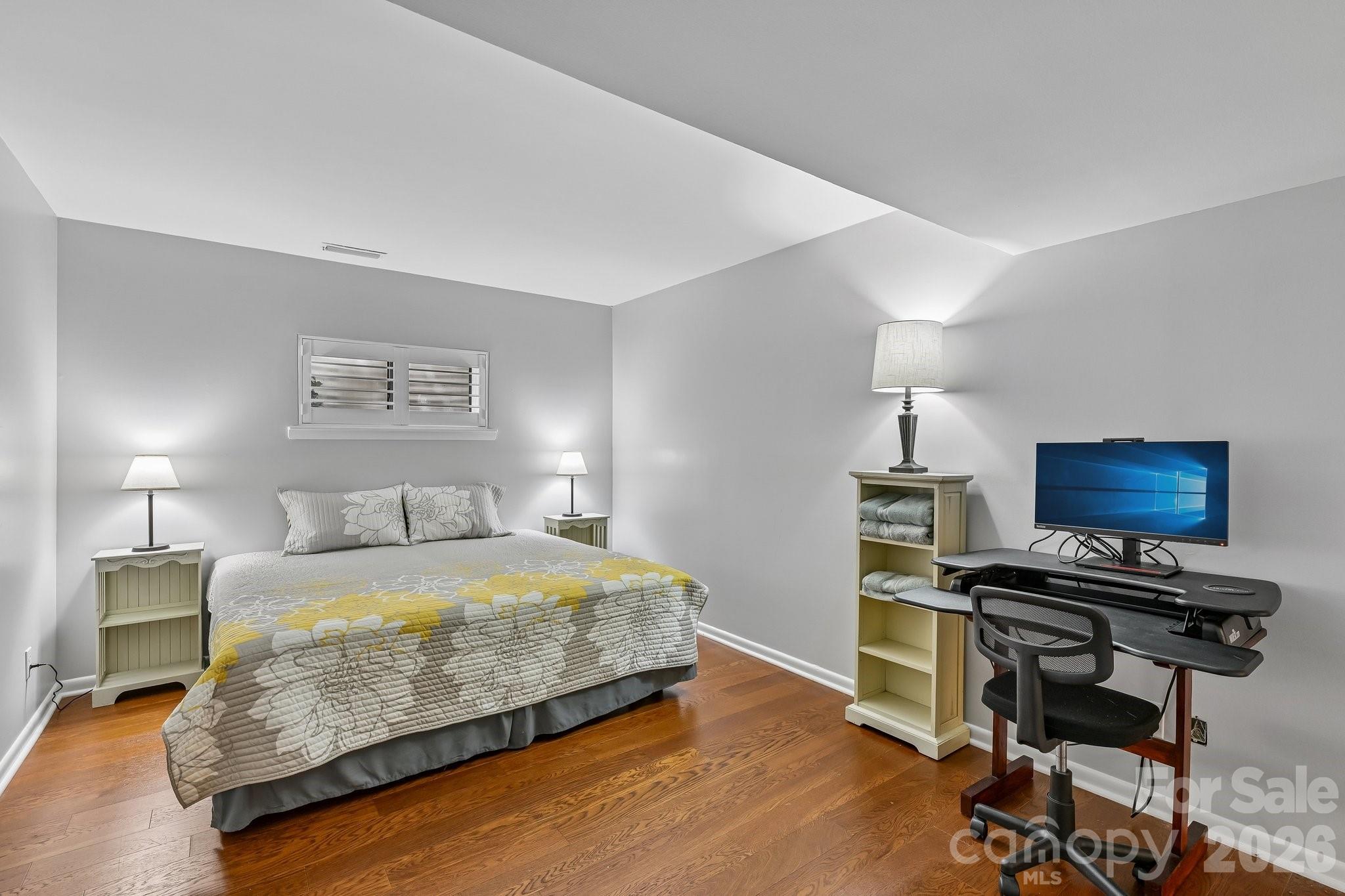 125 Pine Grove Circle Property Photo 37